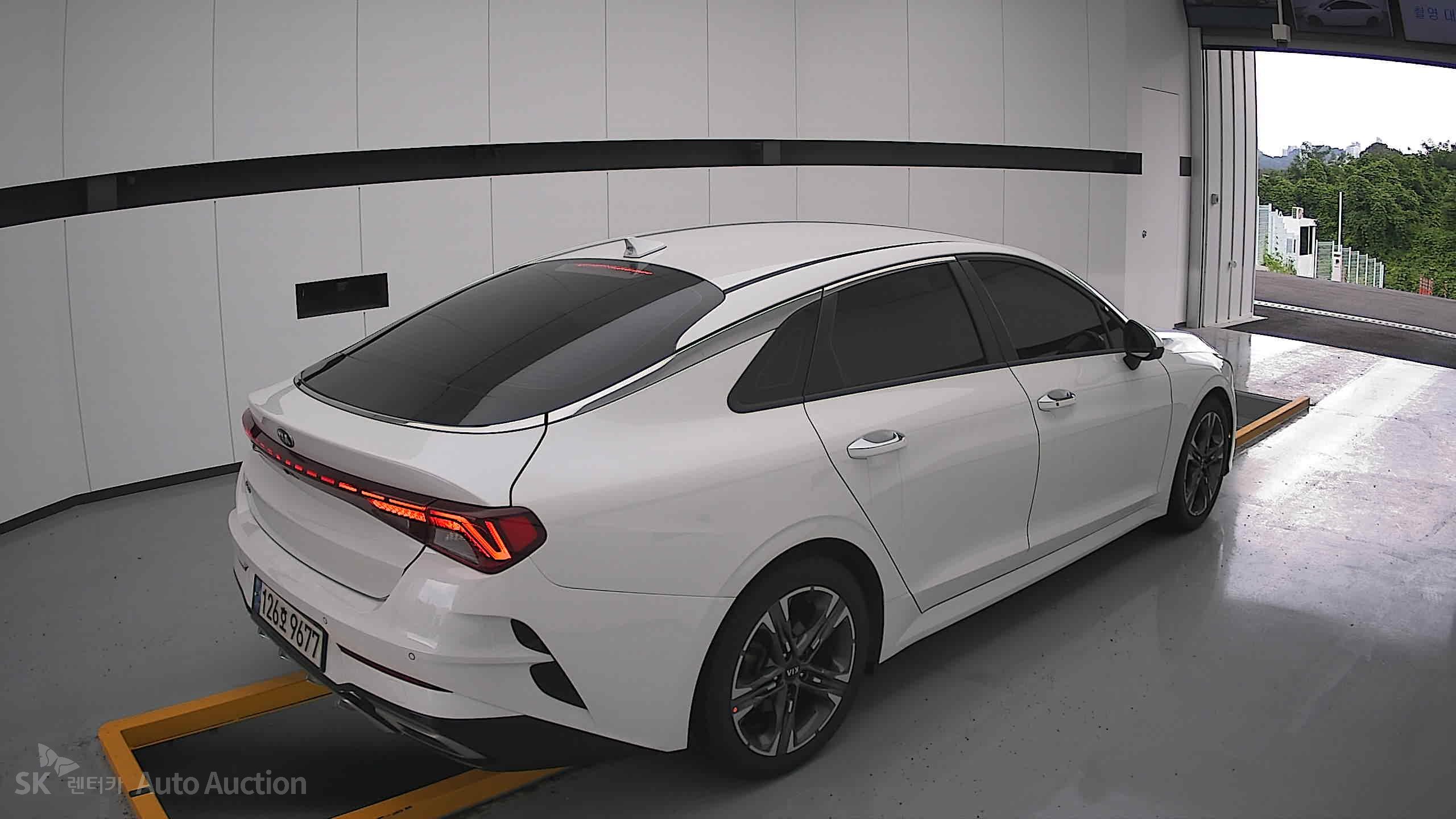 2021 - kia k5