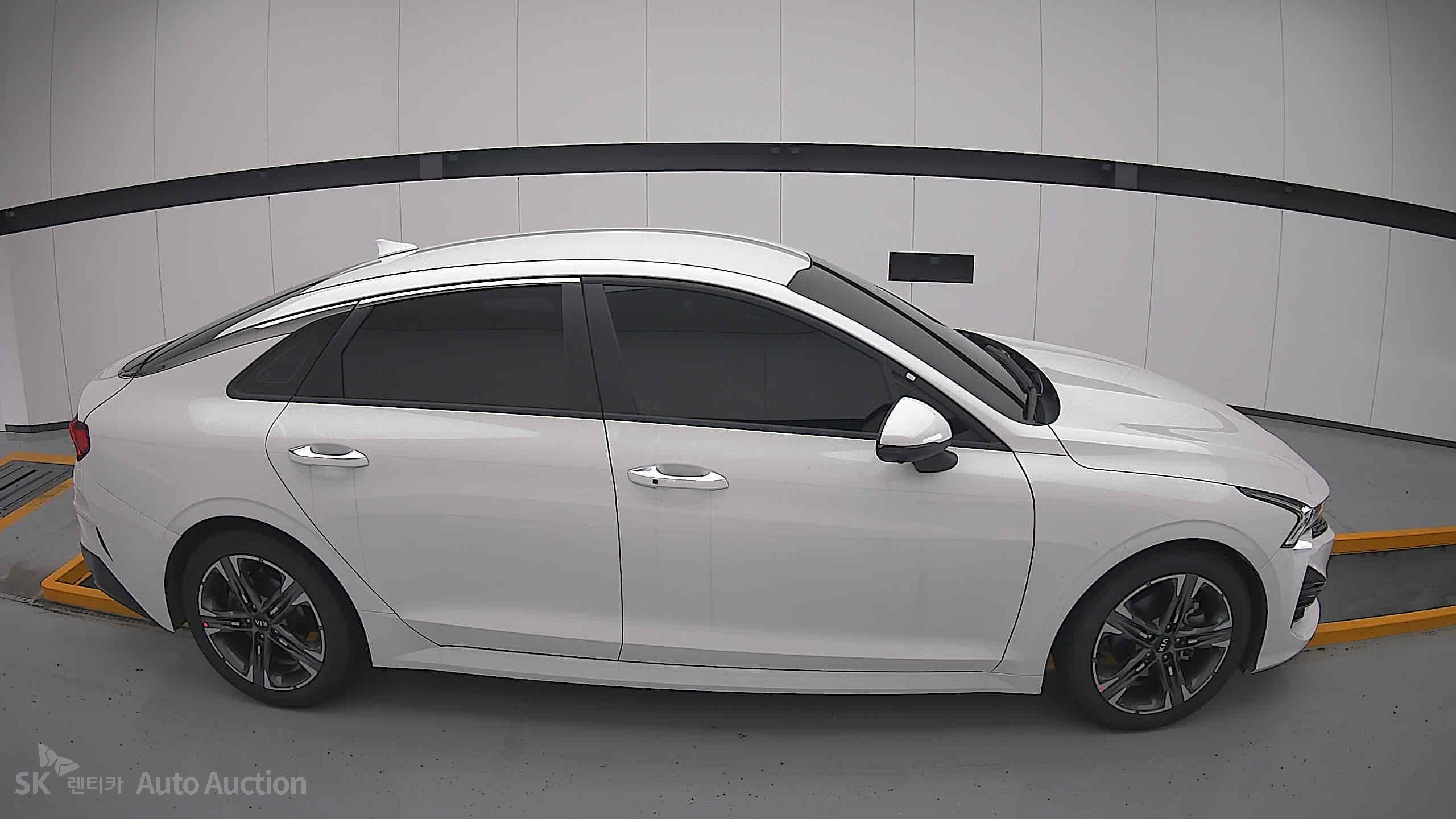 2021 - kia k5