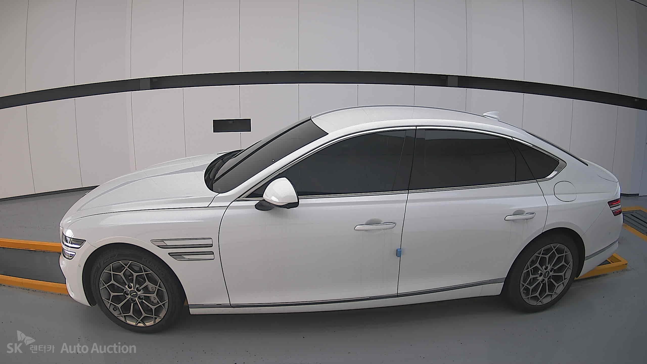 2024 - genesis g80