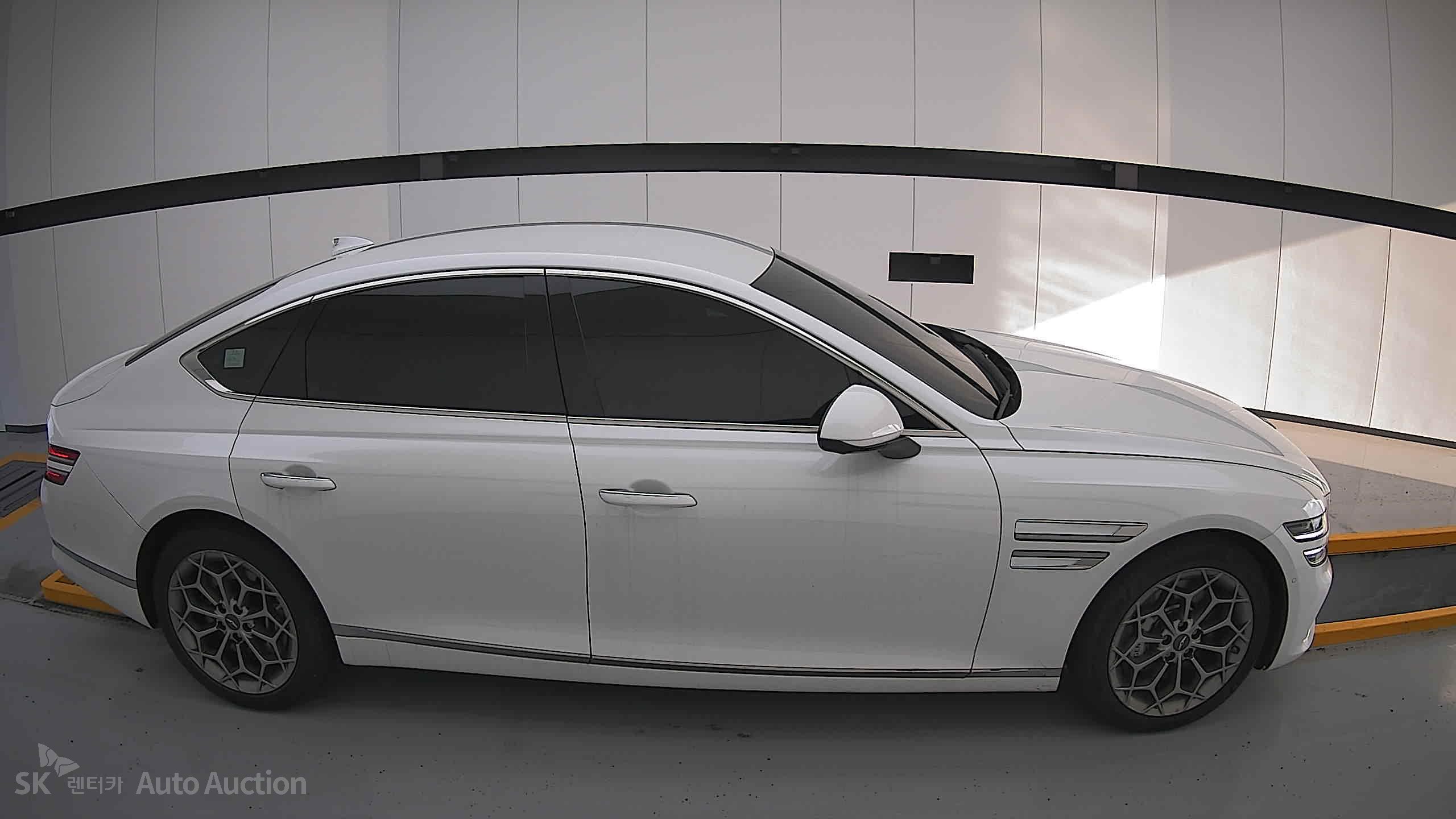 2024 - genesis g80