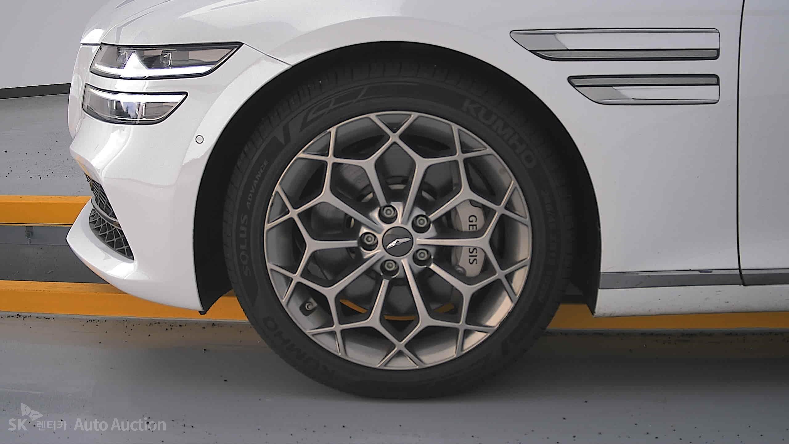 2024 - genesis g80