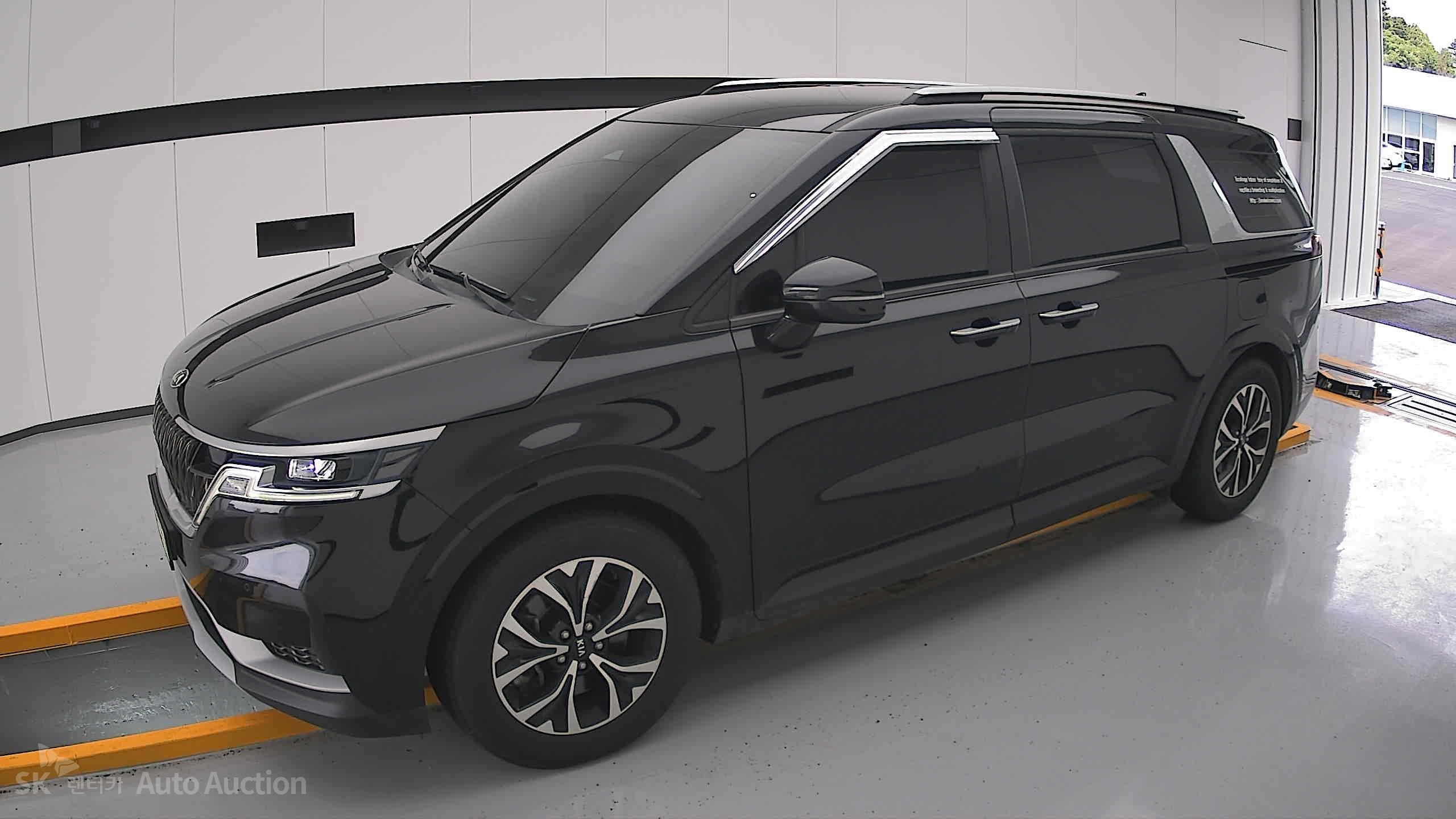 2021 - kia carnival