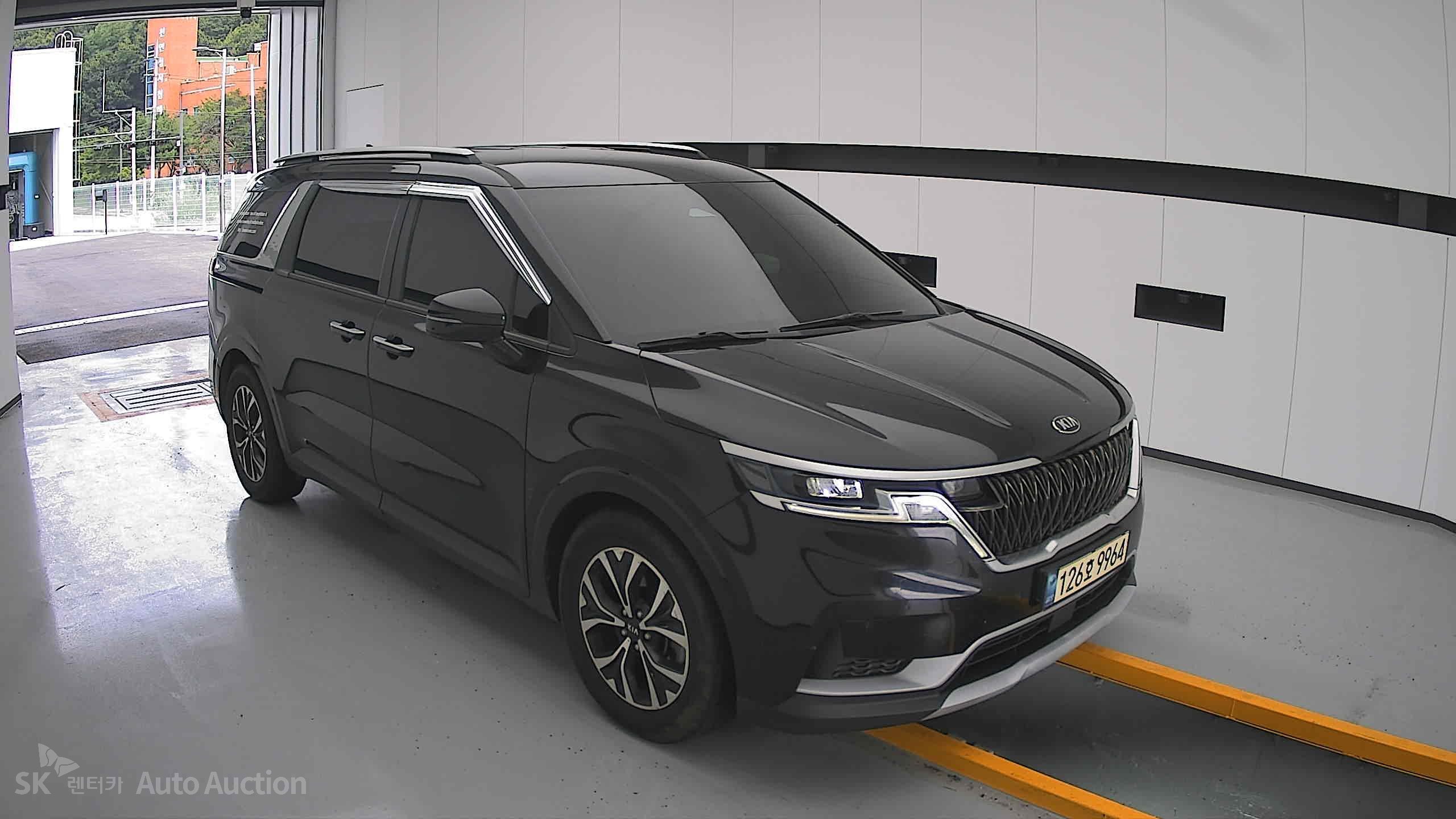 2021 - kia carnival