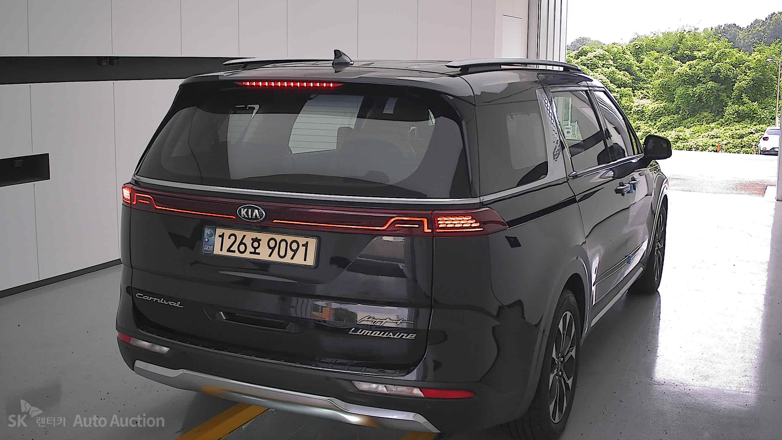 2021 - kia carnival