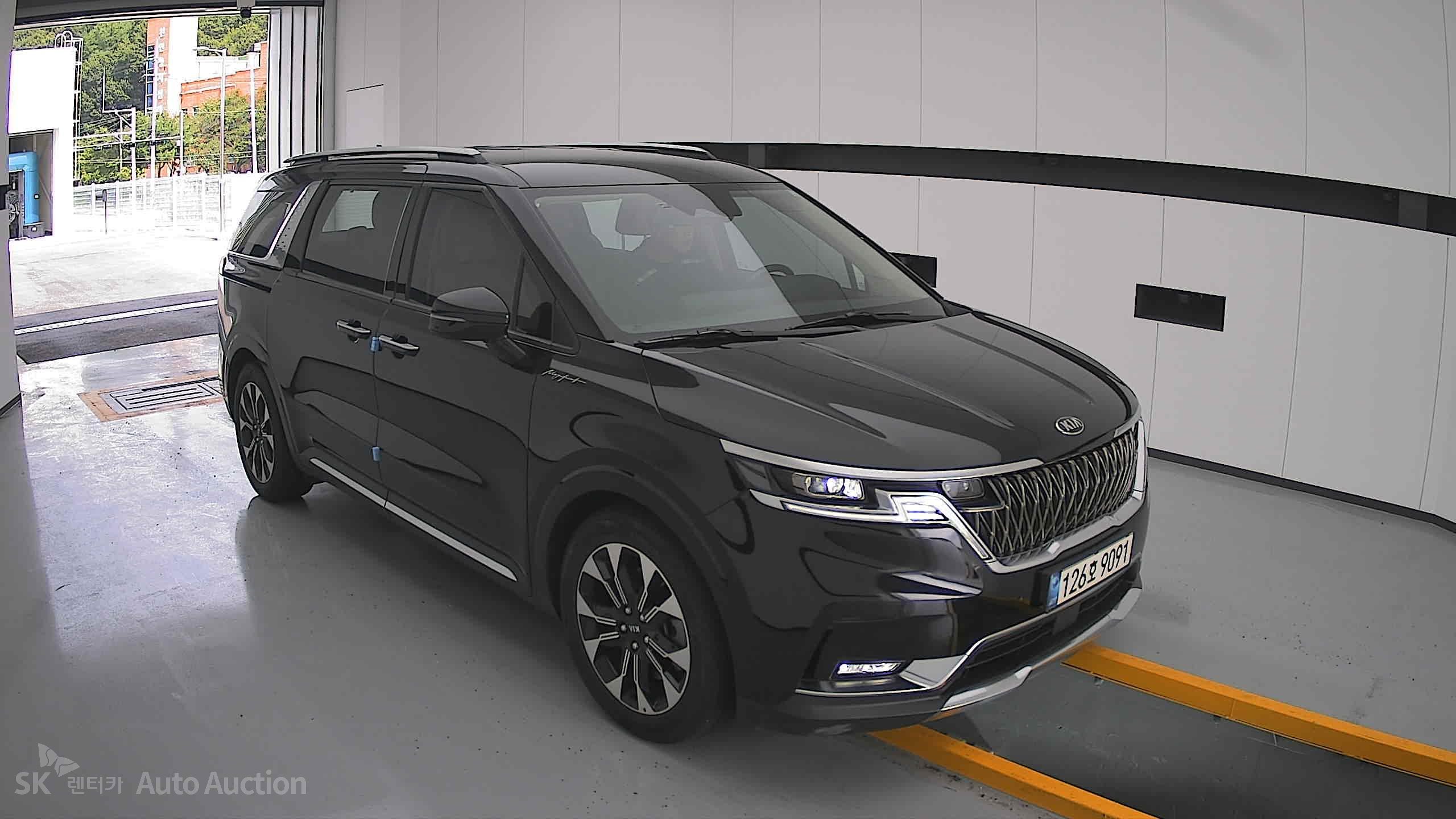 2021 - kia carnival