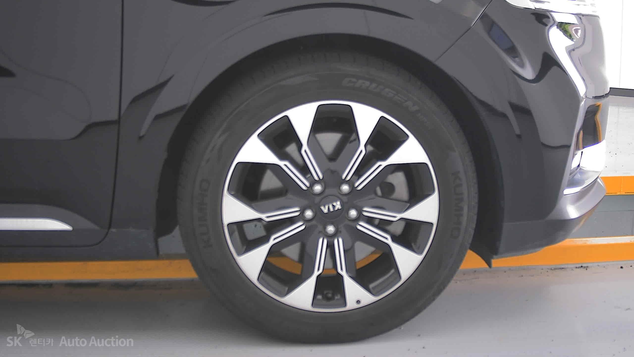 2021 - kia carnival