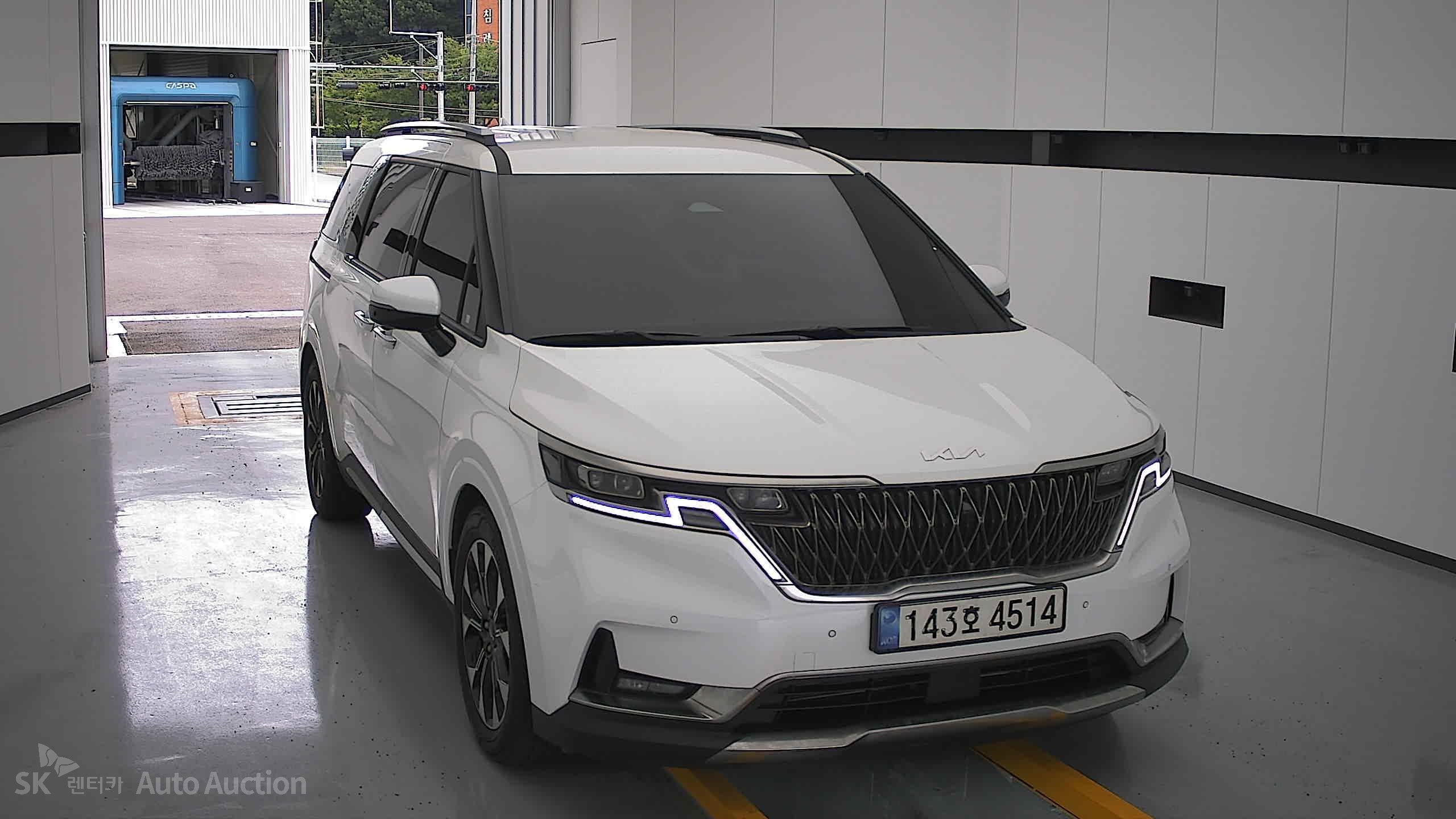 2023 - kia carnival