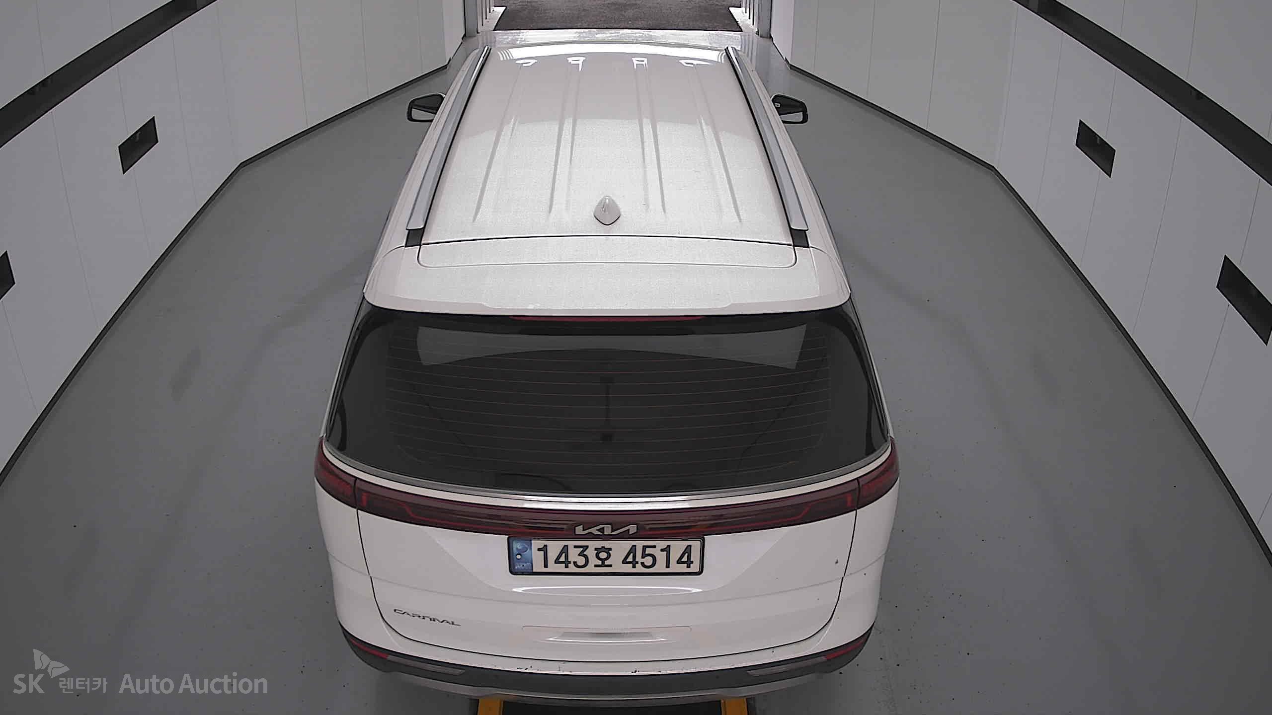 2023 - kia carnival