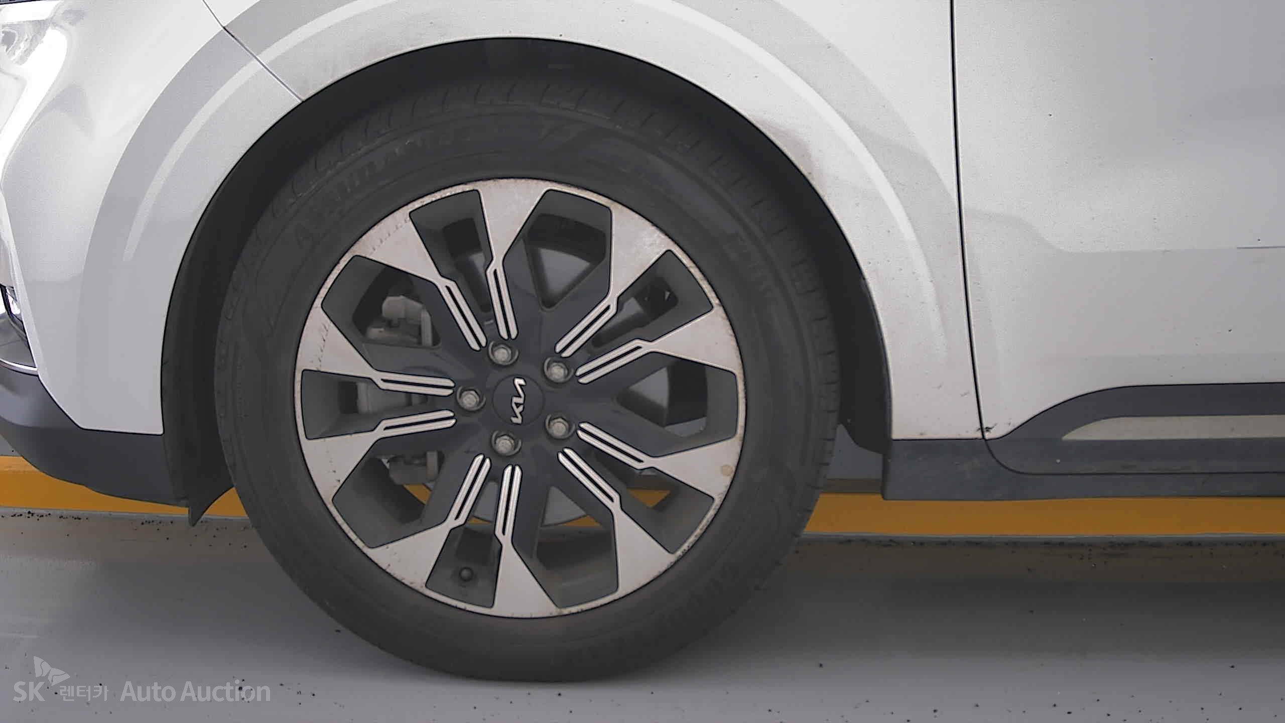 2023 - kia carnival