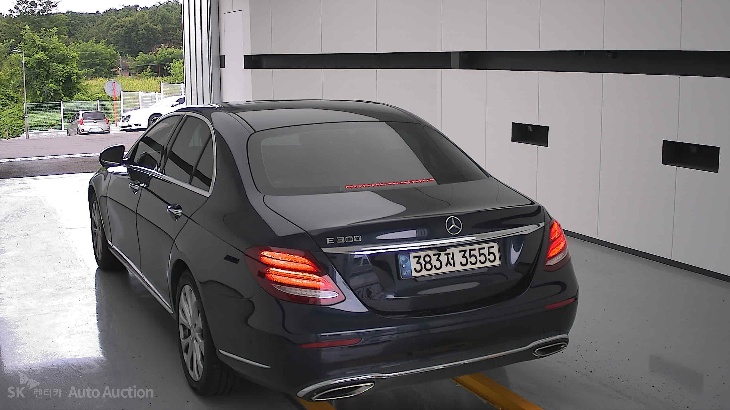 2017 - mercedes-benz e300