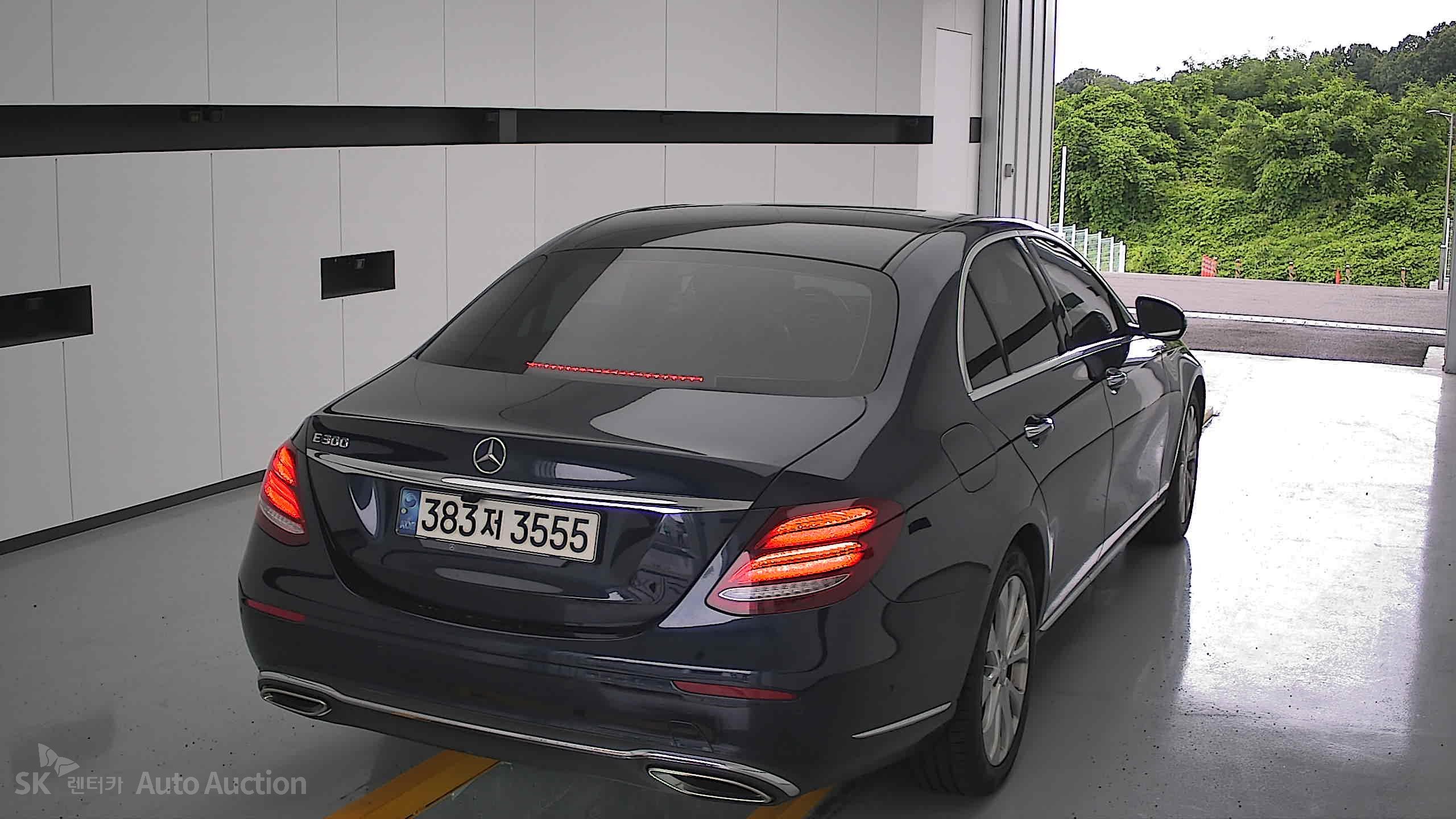 2017 - mercedes-benz e300