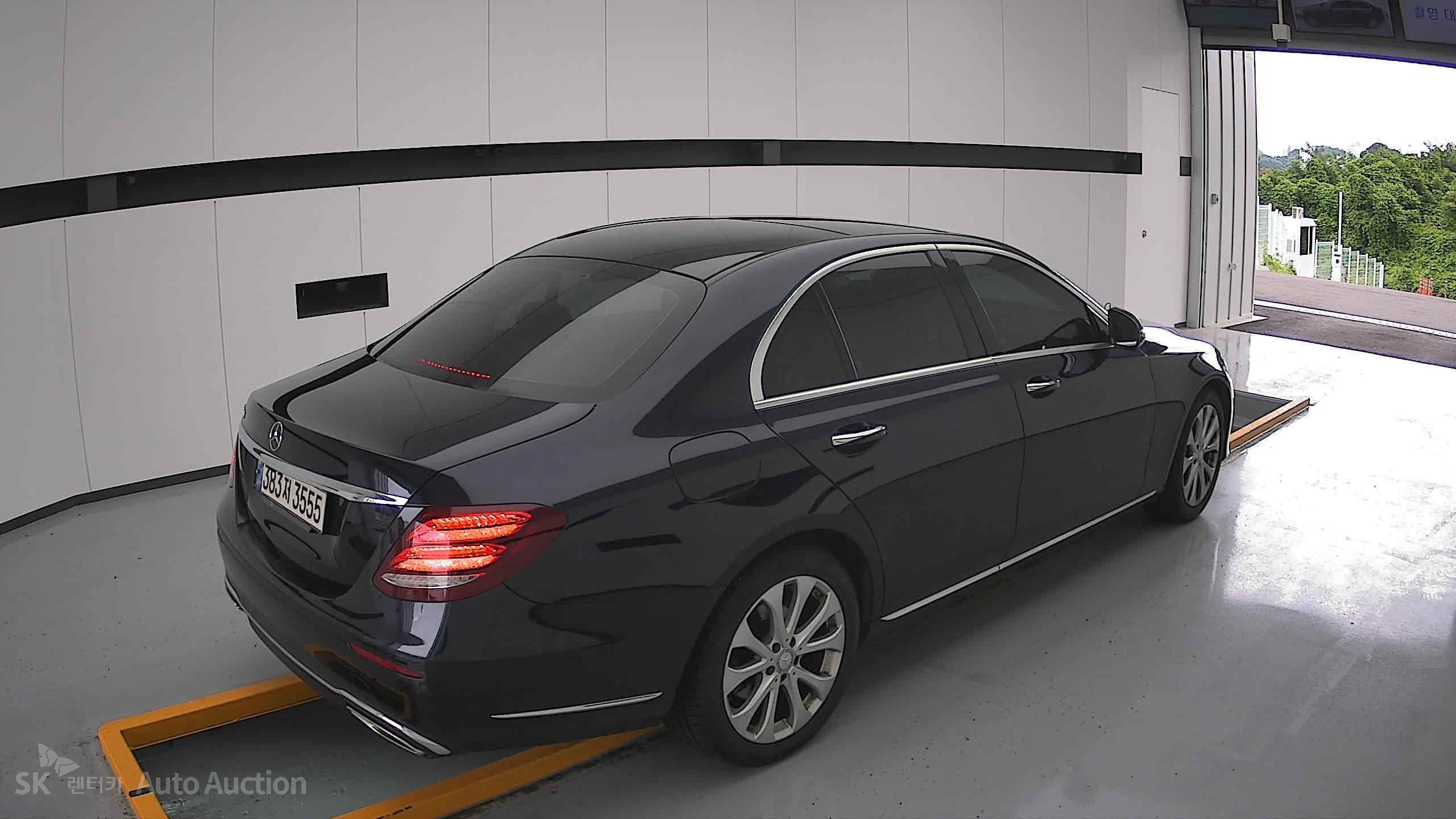 2017 - mercedes-benz e300