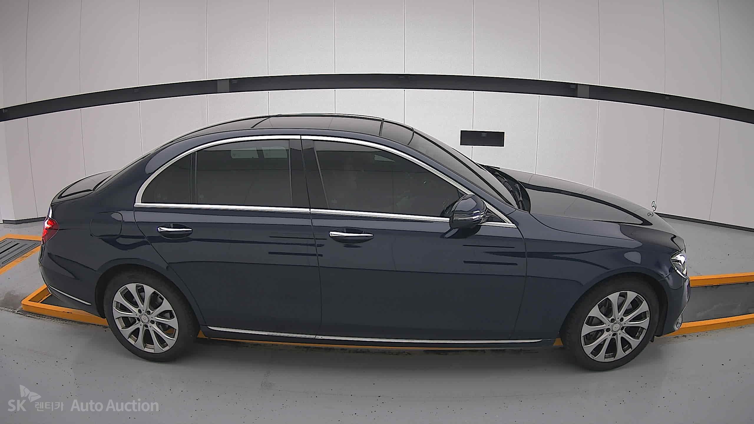 2017 - mercedes-benz e300