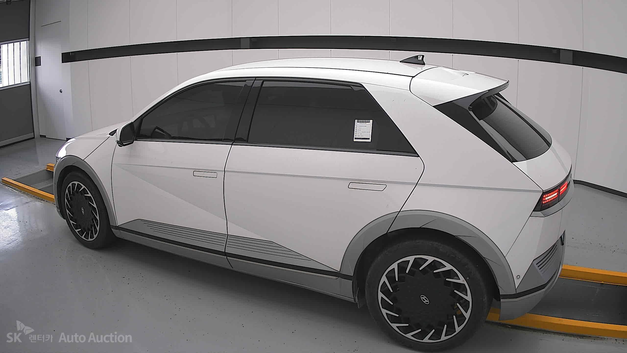 هيونداي Ioniq 2024 — صورة 14