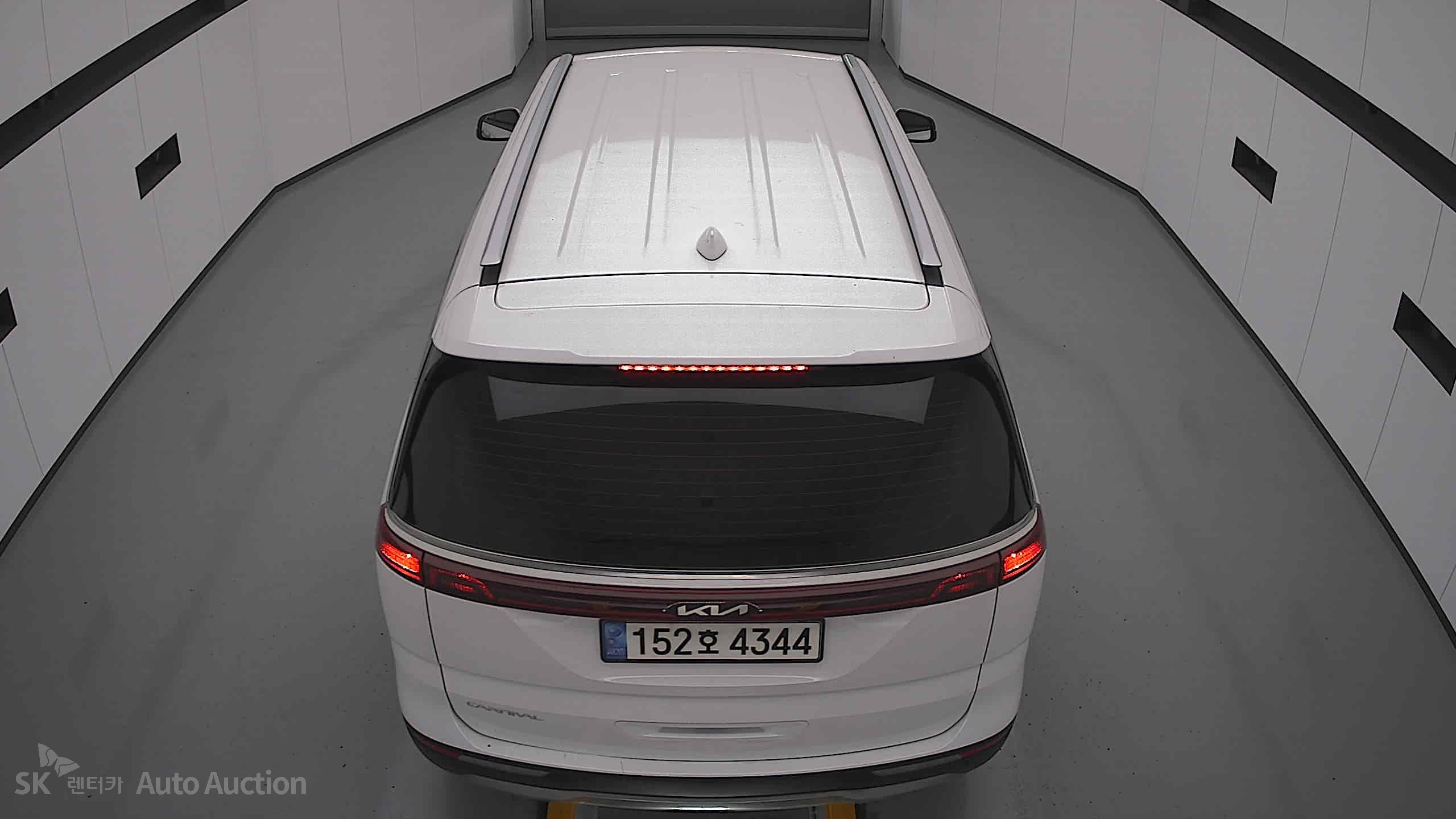 2023 - kia carnival