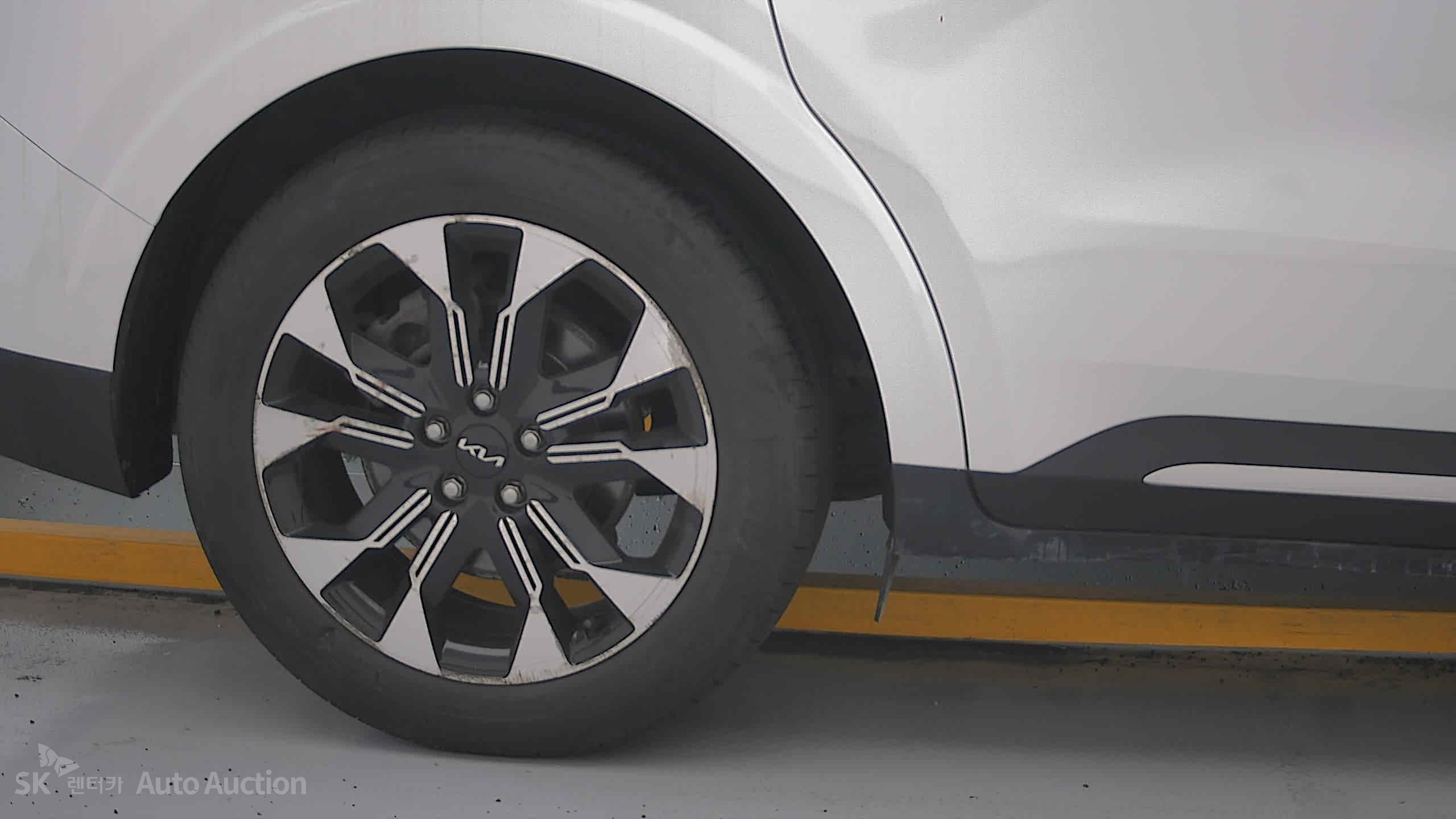 2023 - kia carnival