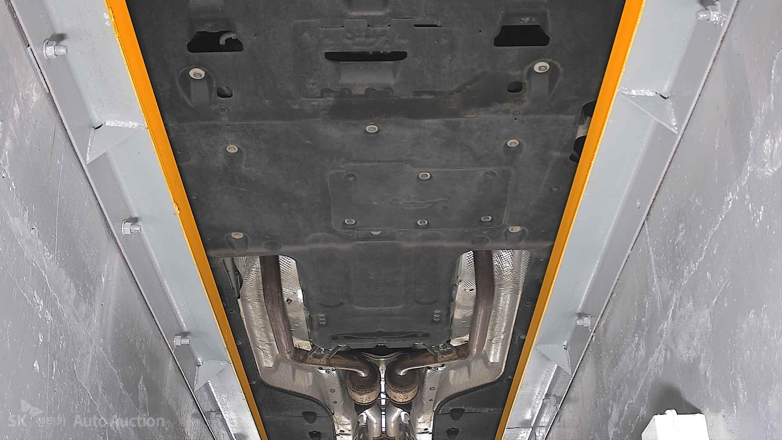 جينيسيس G90 2021 — صورة 29