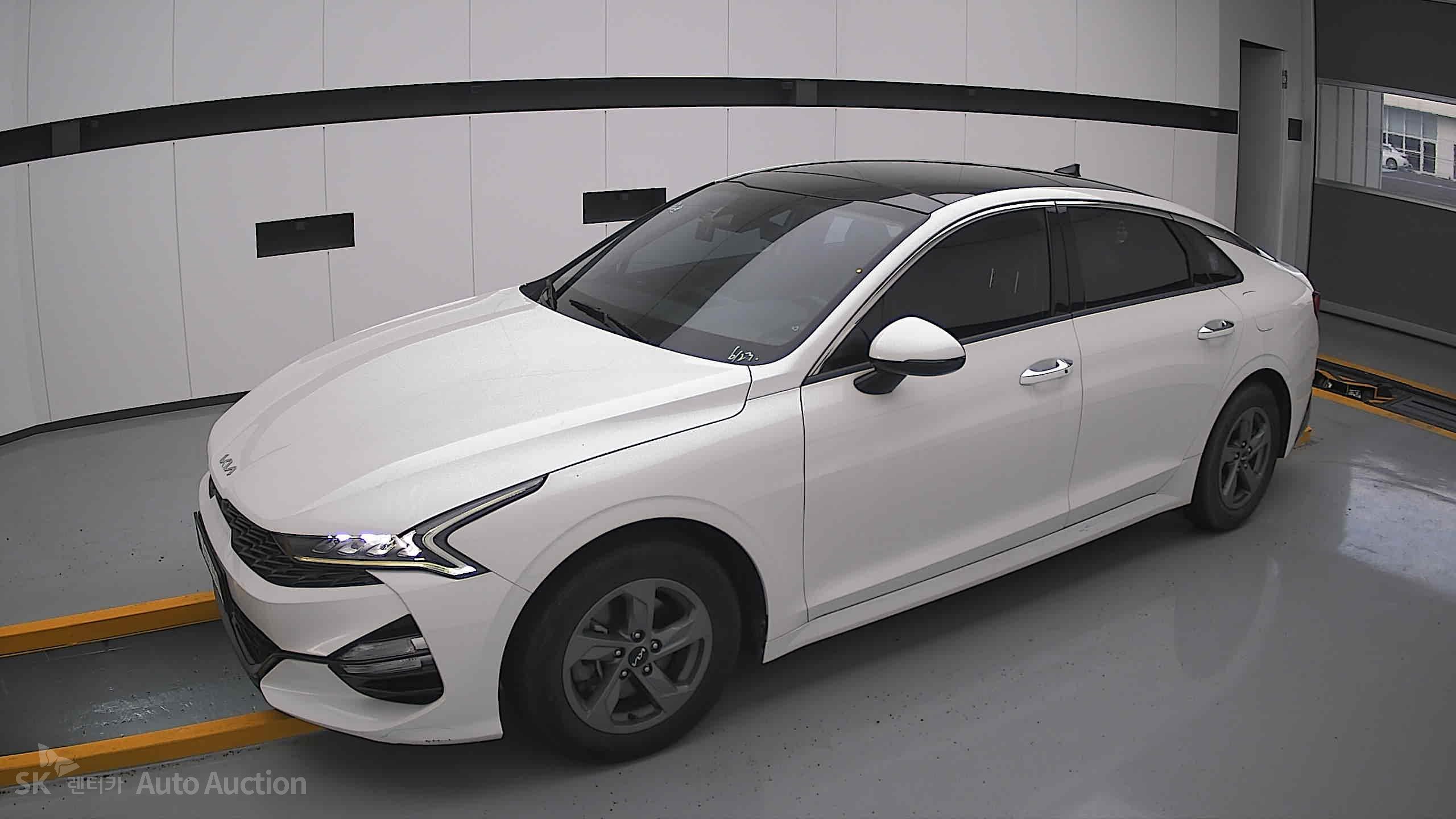 2022 - kia k5