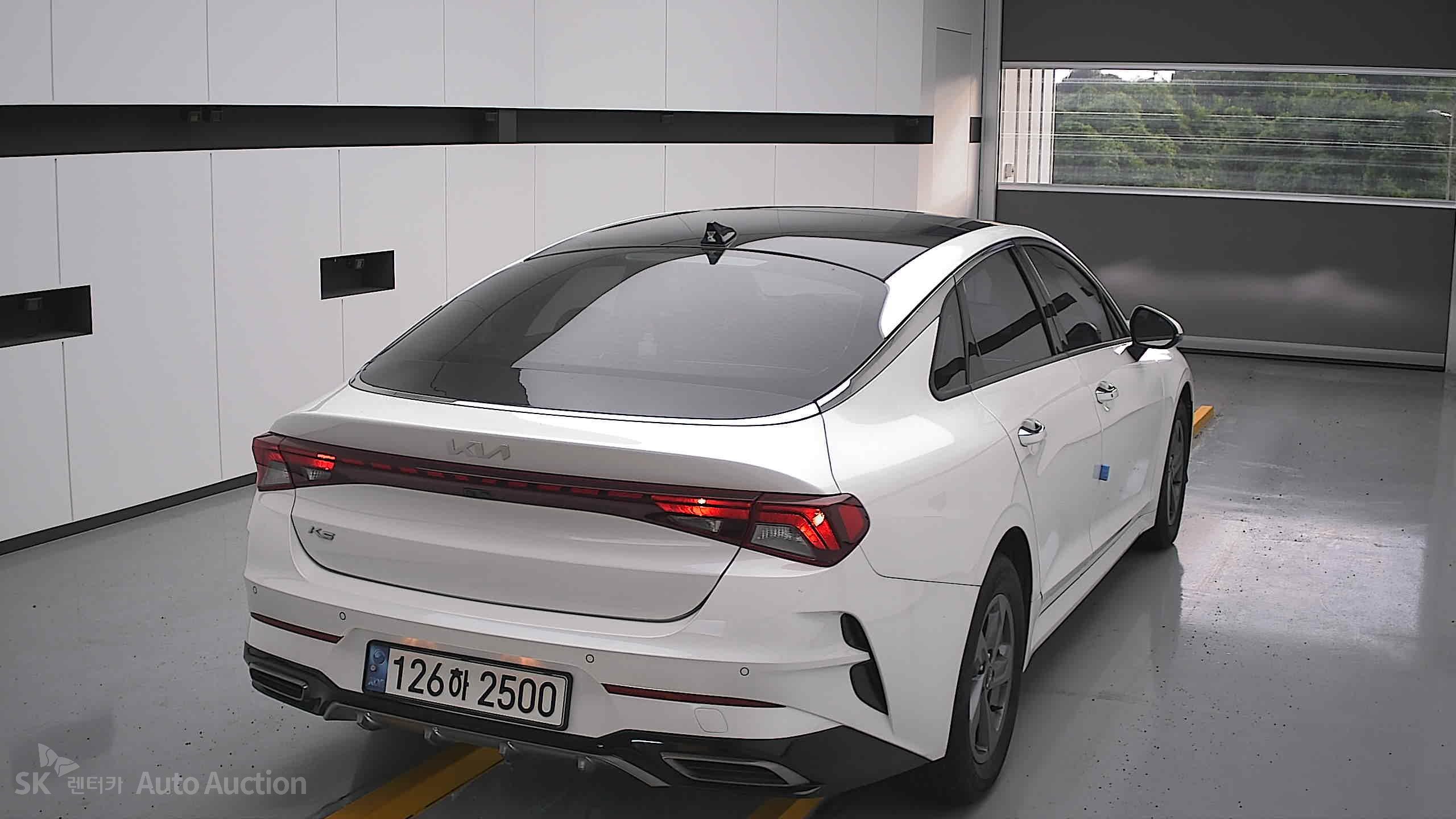 2022 - kia k5
