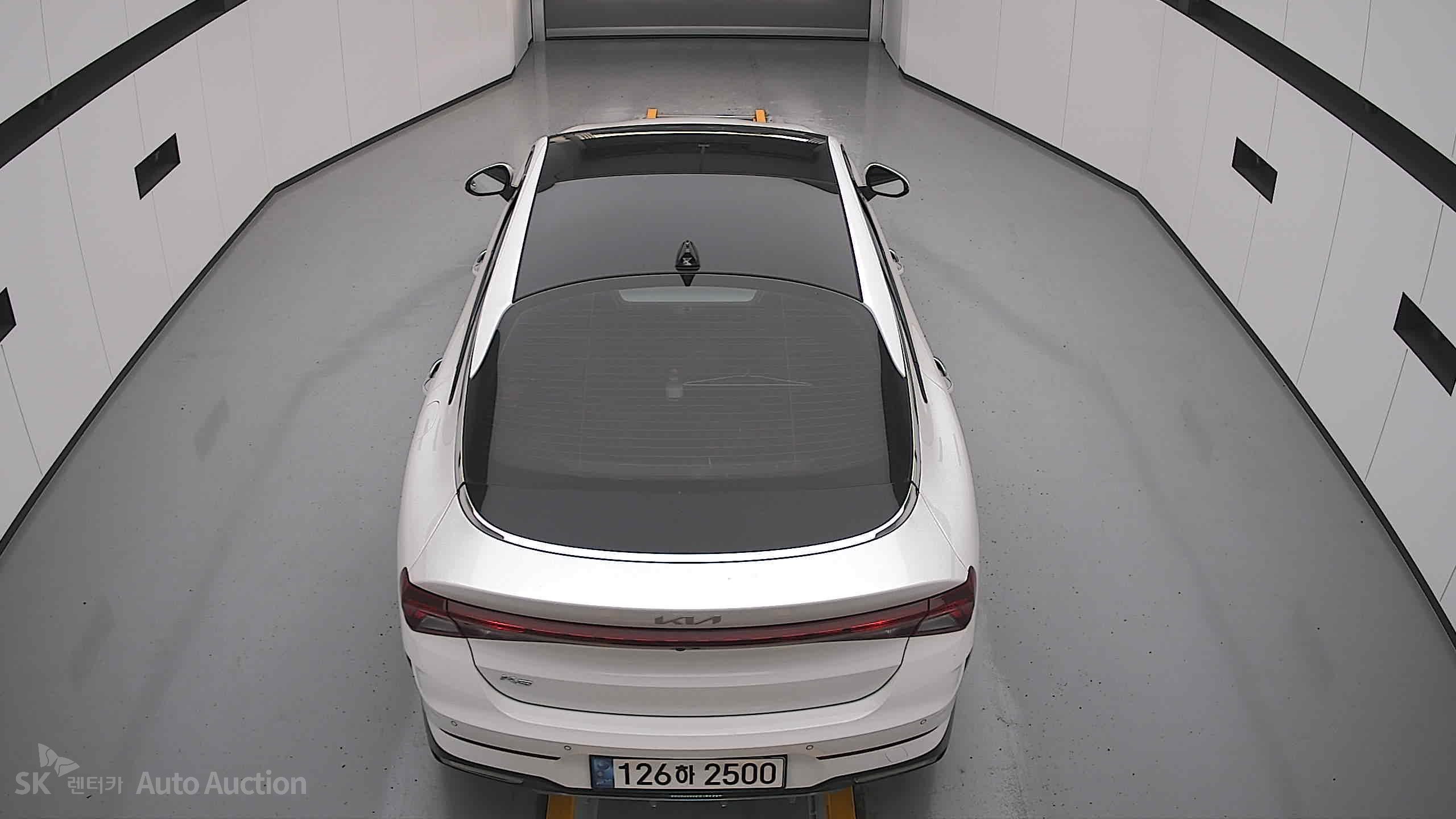 2022 - kia k5