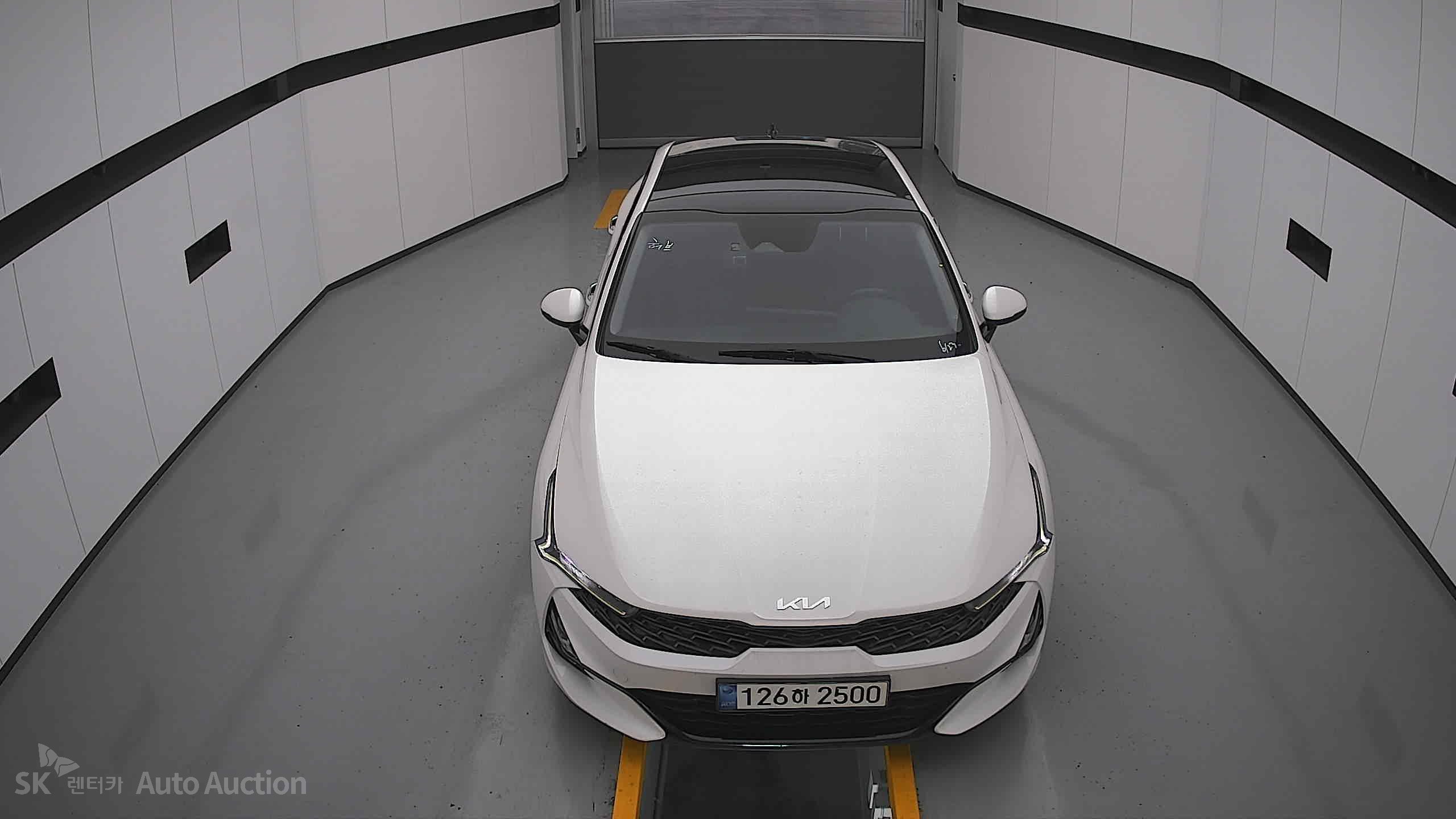 2022 - kia k5