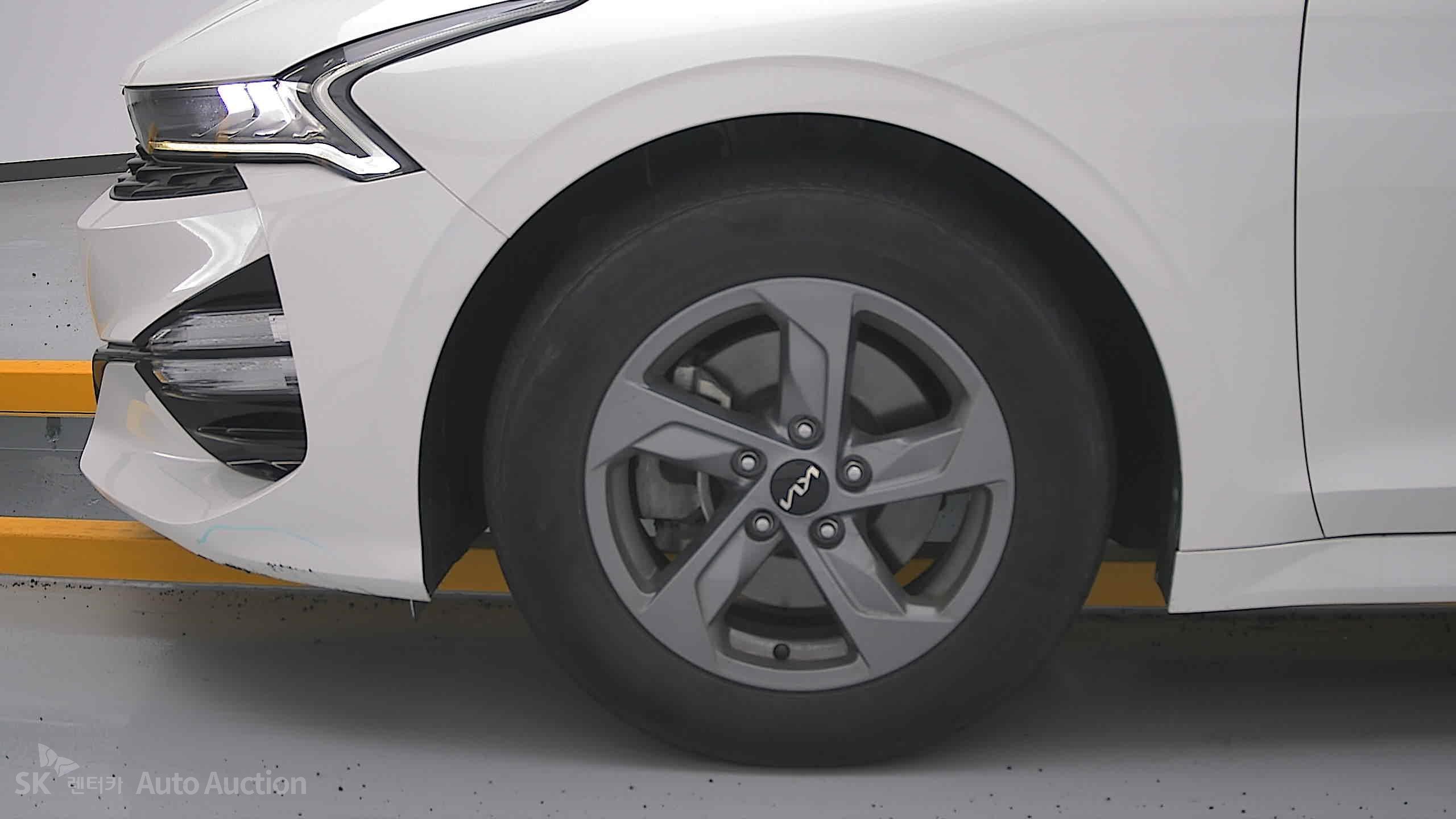2022 - kia k5