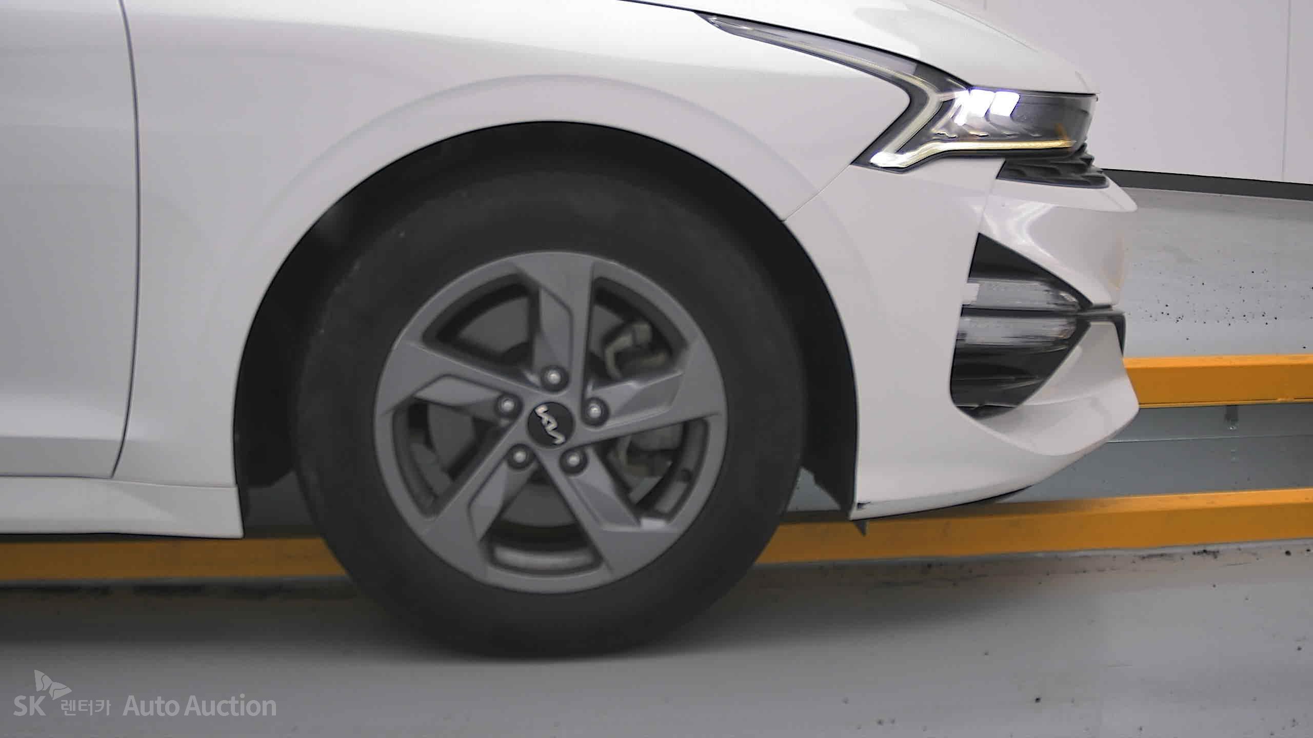 2022 - kia k5