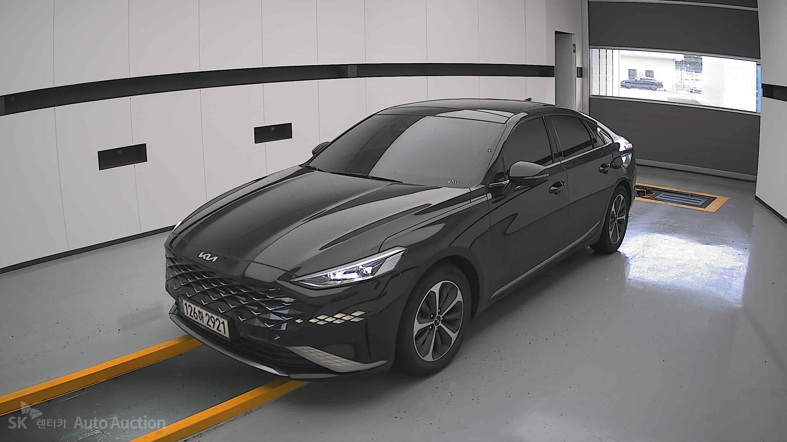 2022 - kia k8
