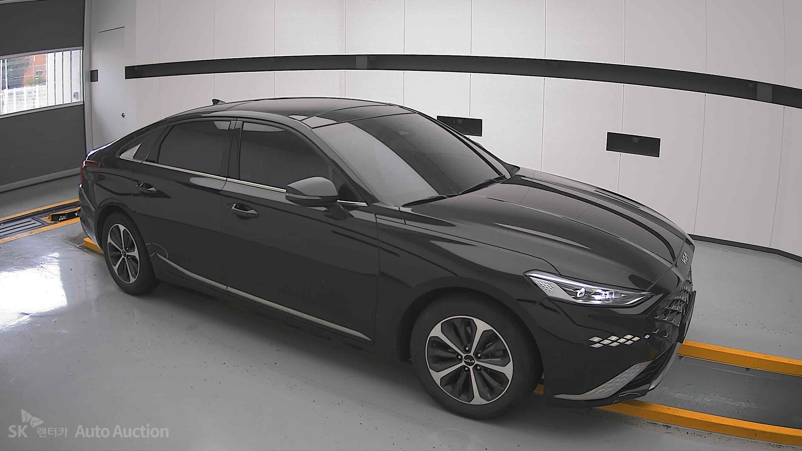 2022 - kia k8