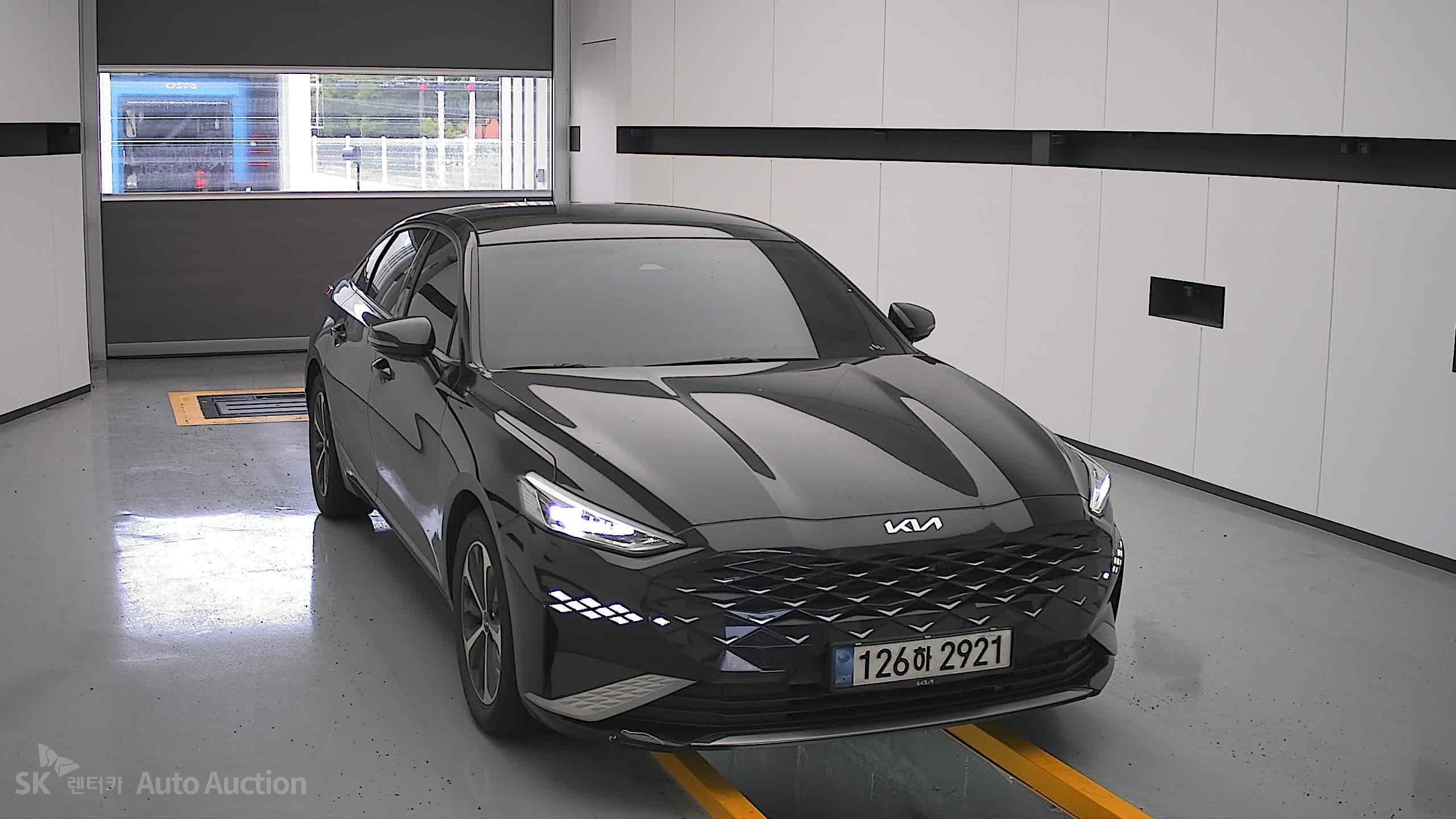 2022 - kia k8