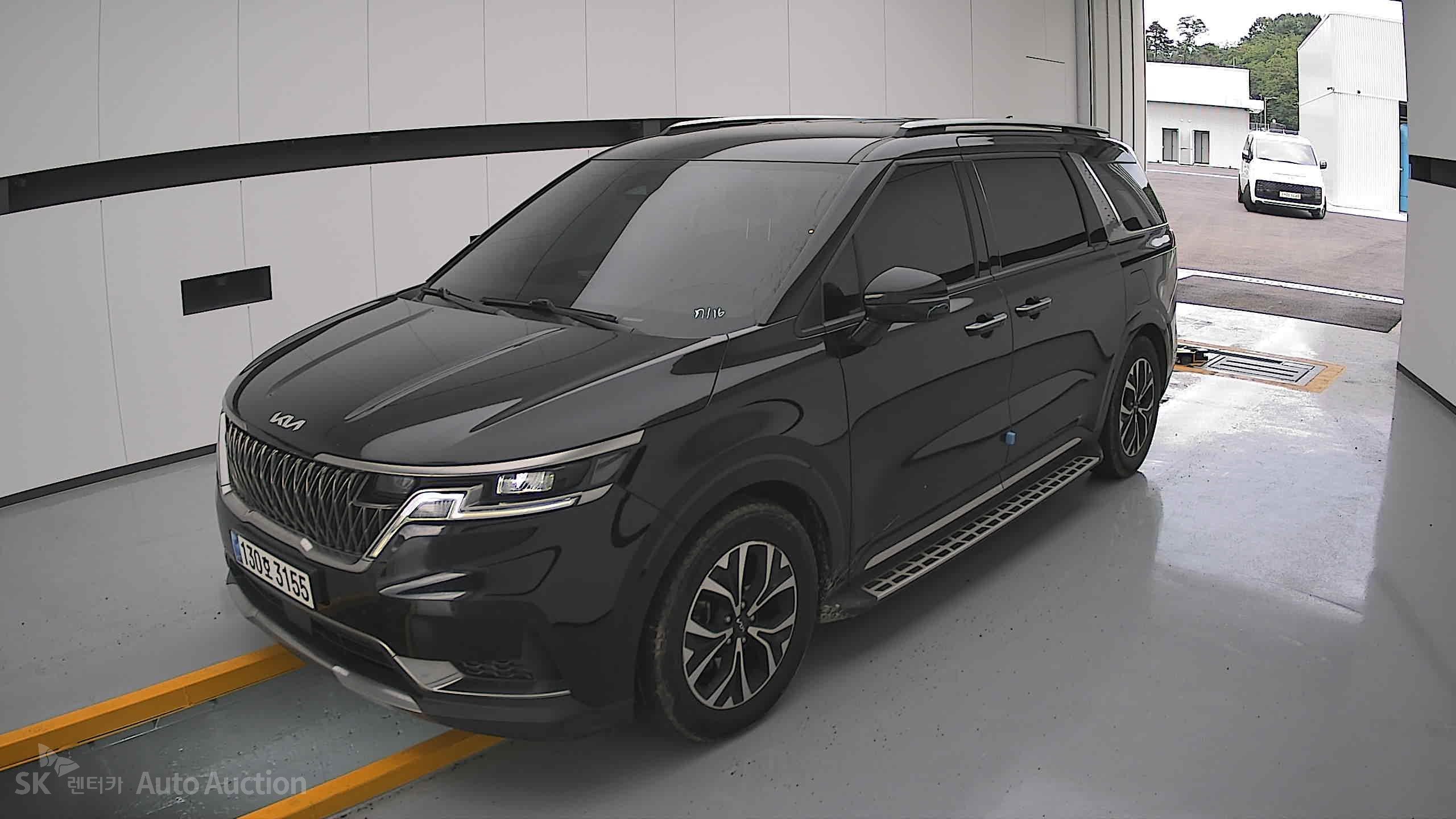 2023 - kia carnival