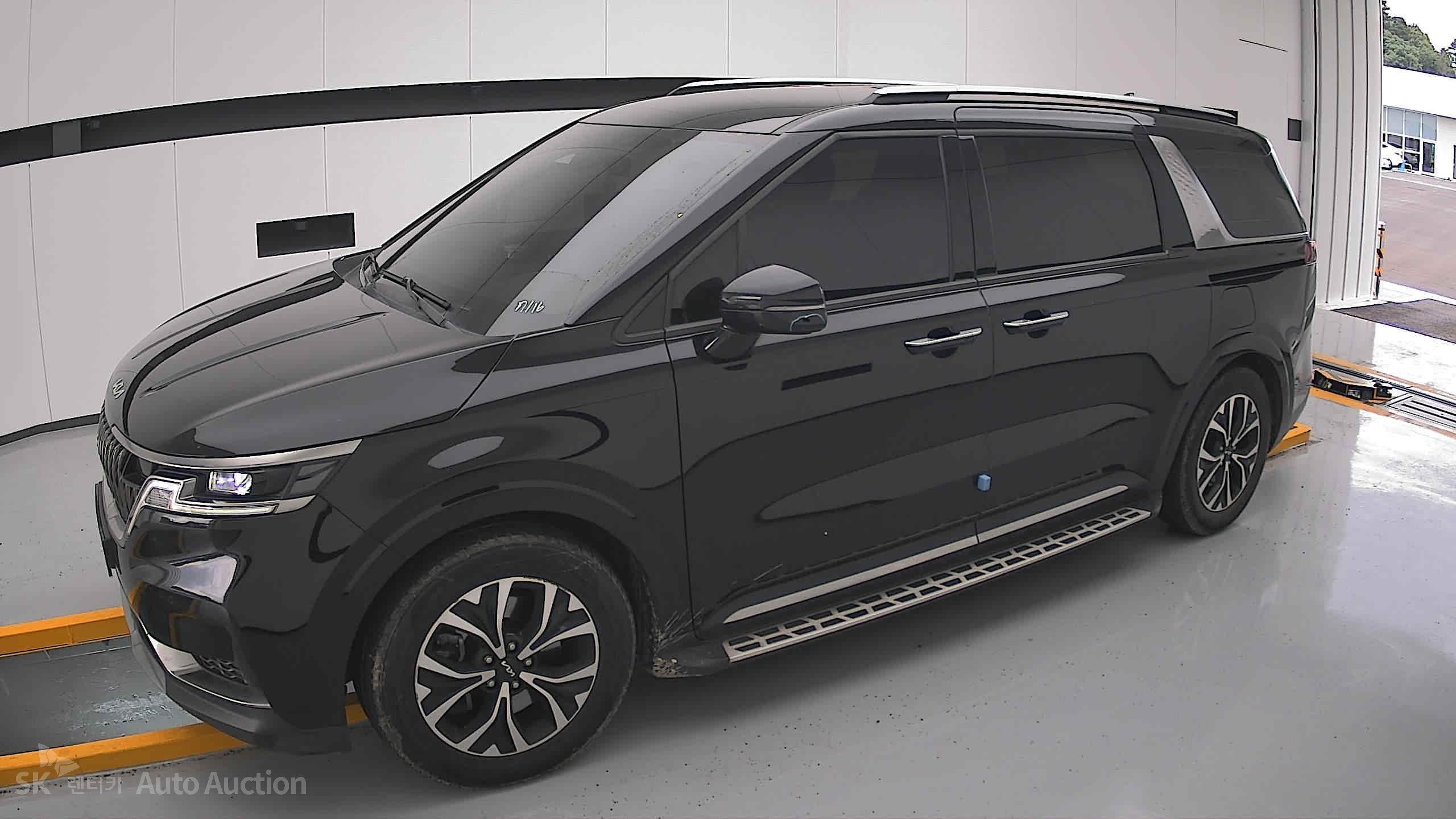 2023 - kia carnival