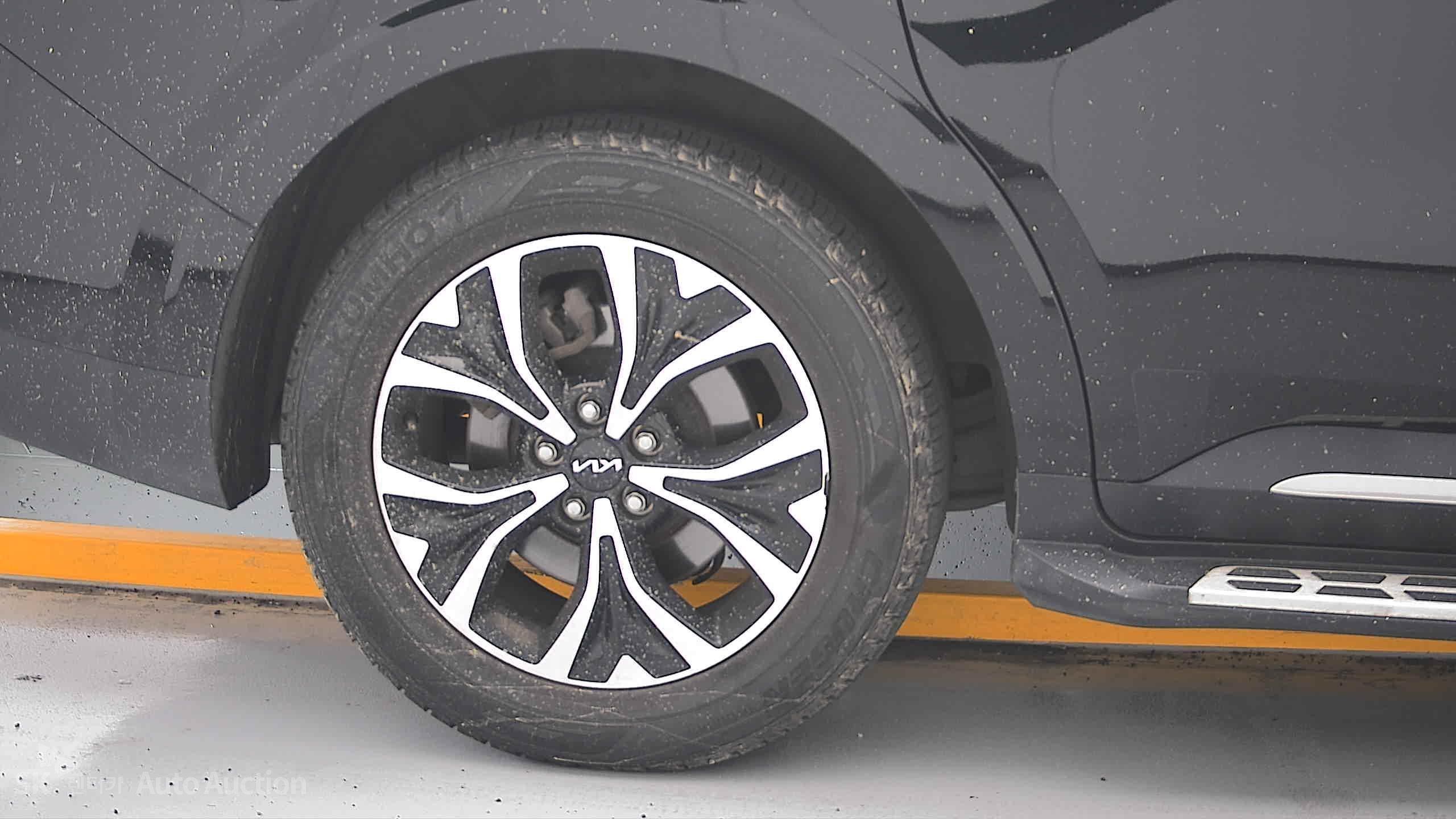 2023 - kia carnival