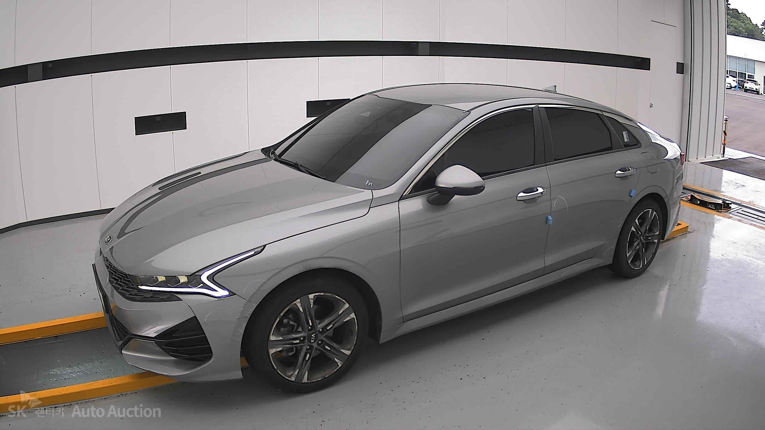 2021 - kia k5