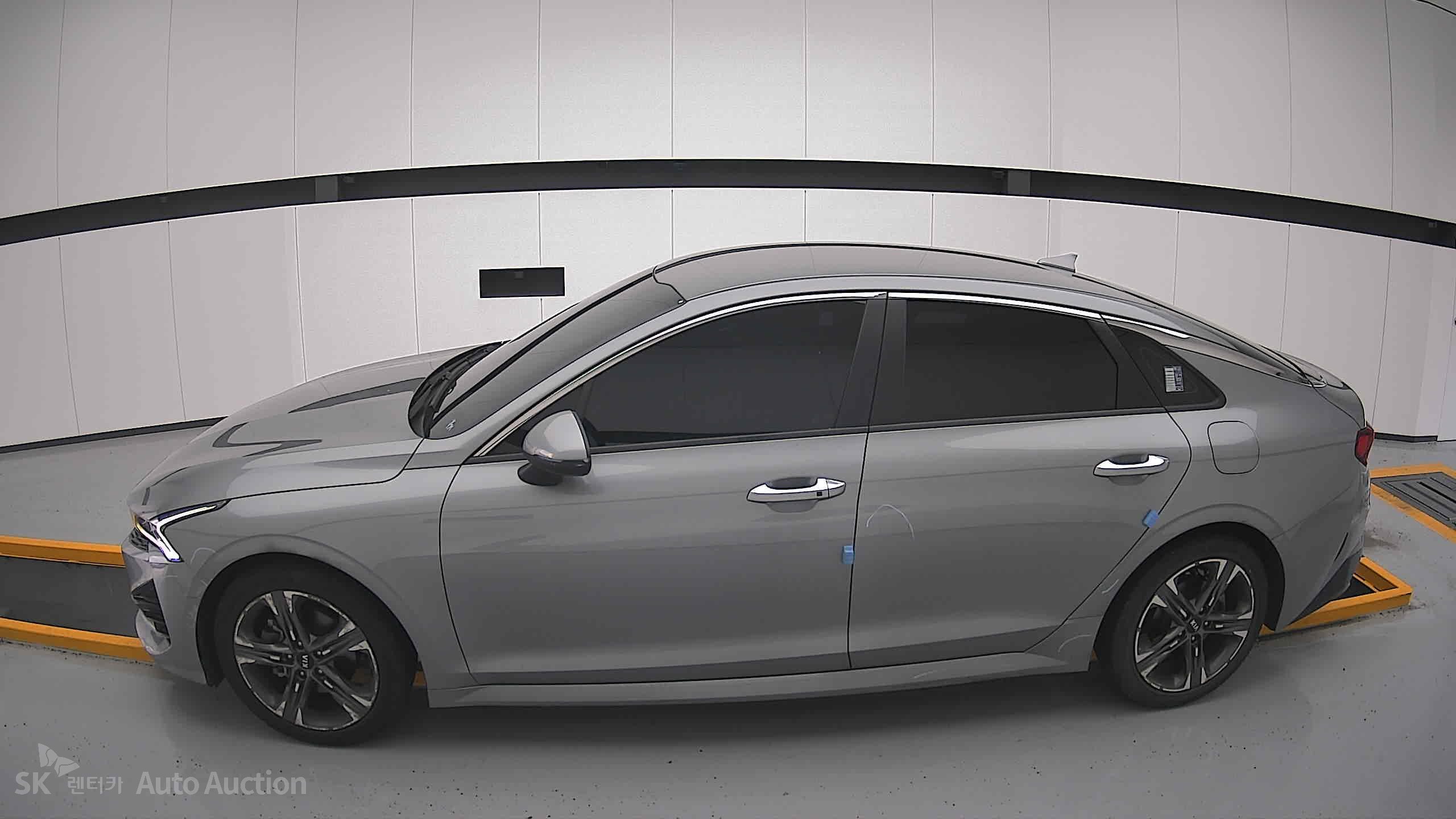 2021 - kia k5