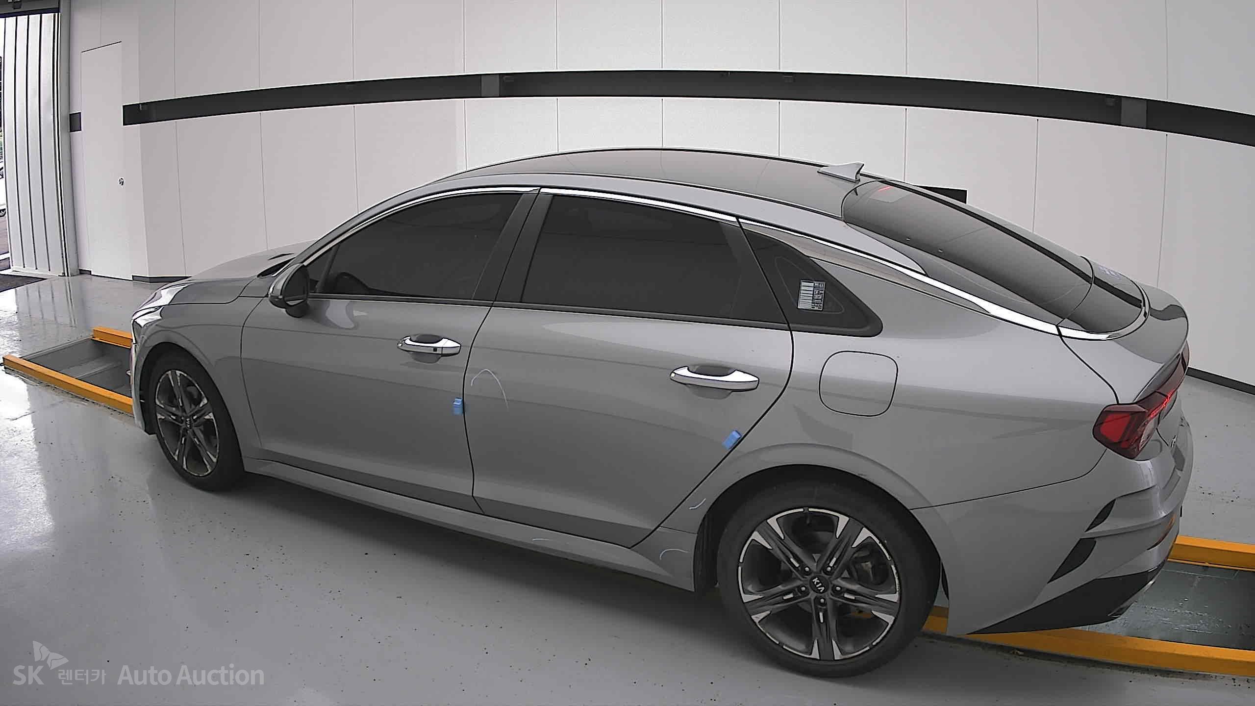 2021 - kia k5