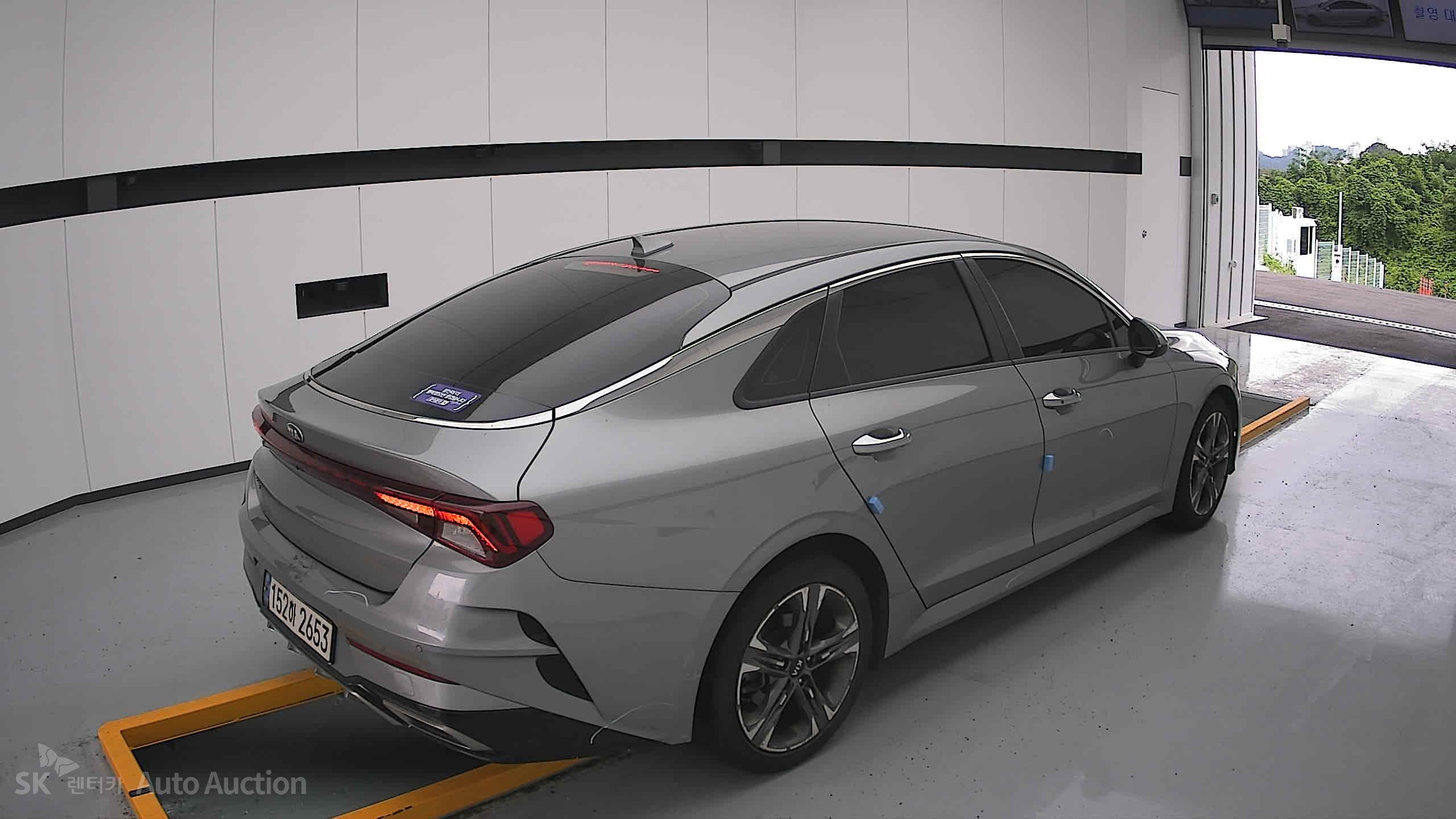 2021 - kia k5