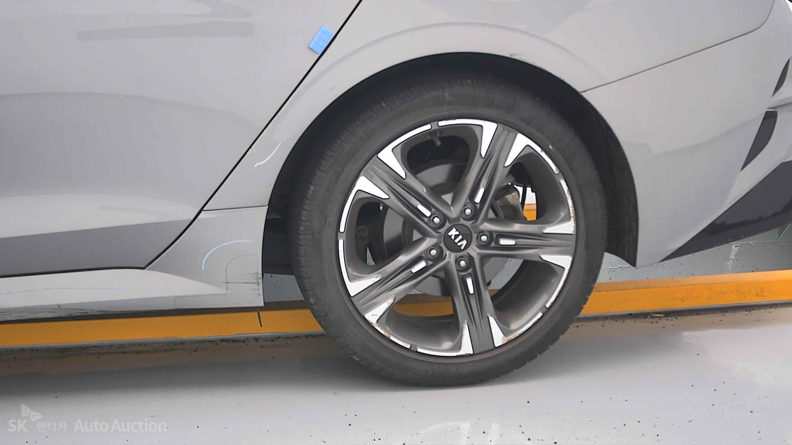 2021 - kia k5