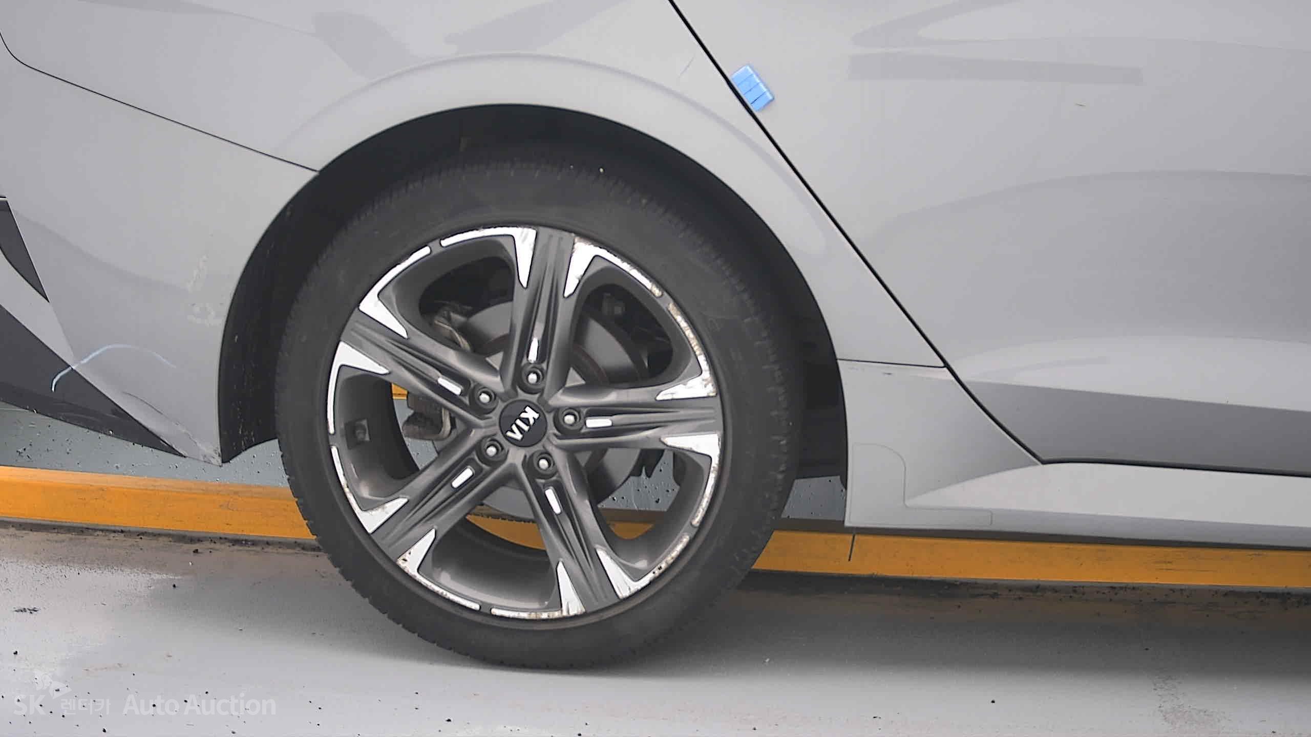 2021 - kia k5