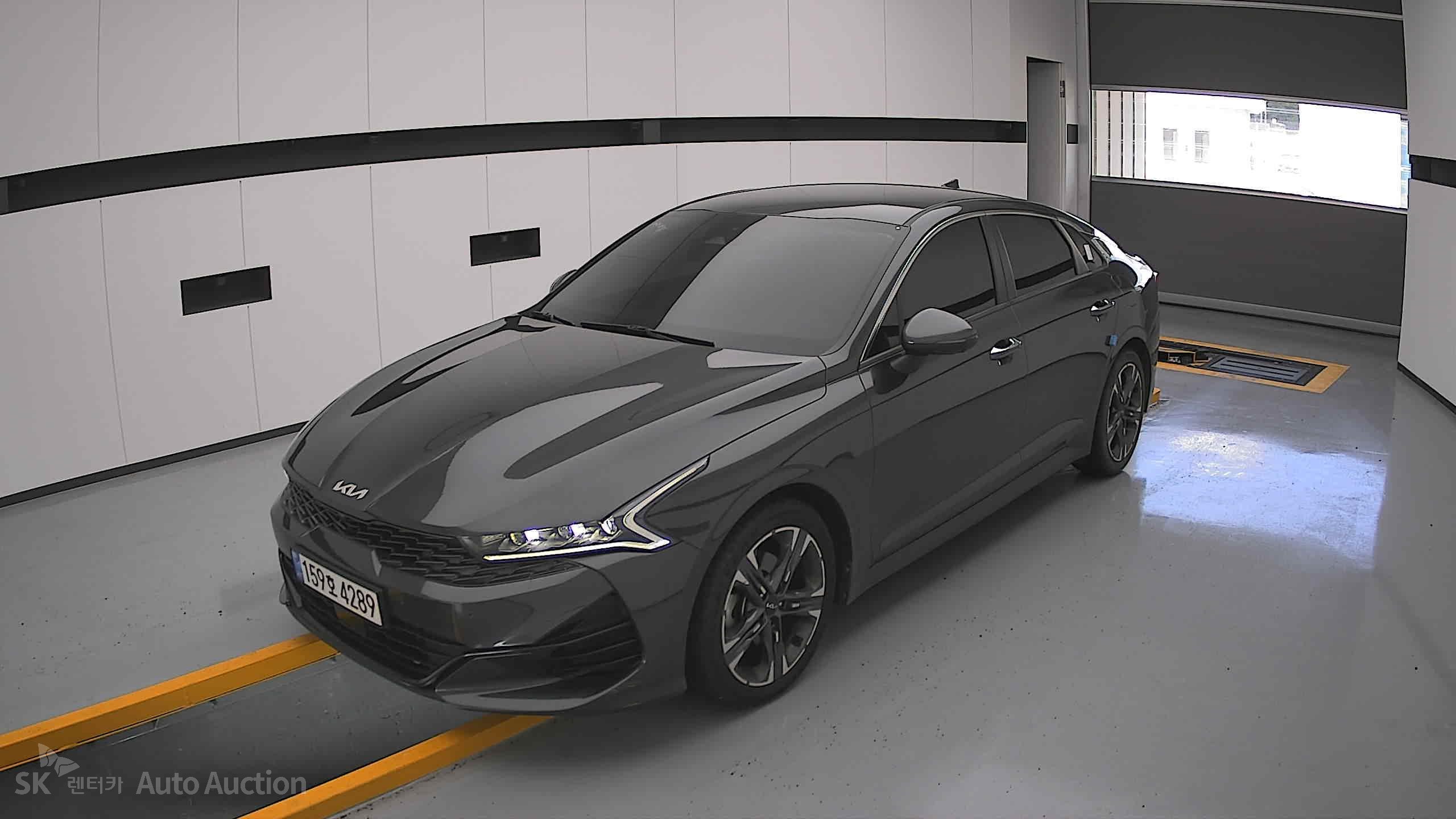 2022 - kia k5
