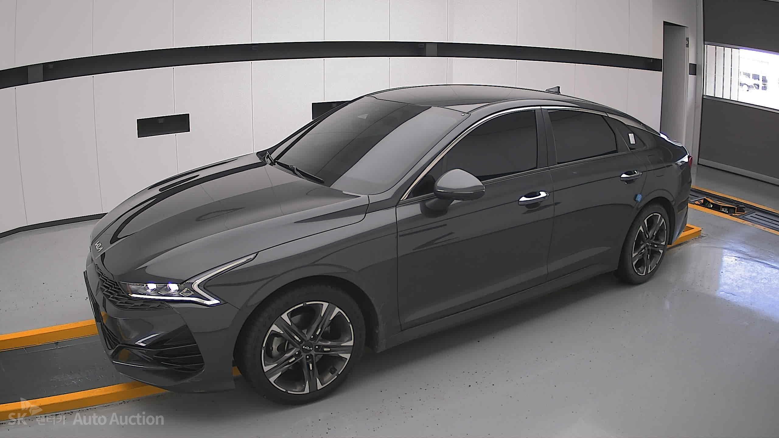2022 - kia k5