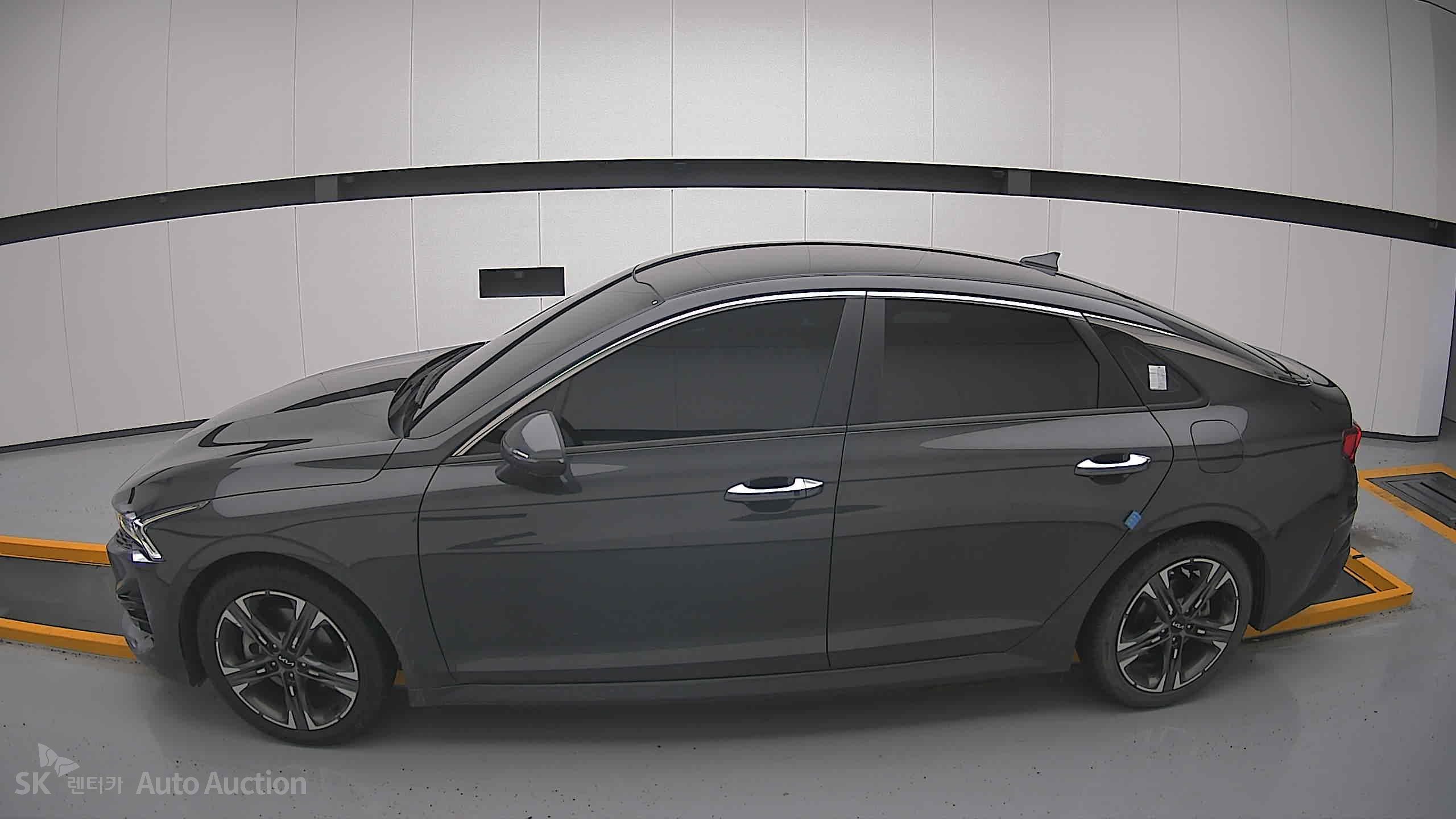 2022 - kia k5