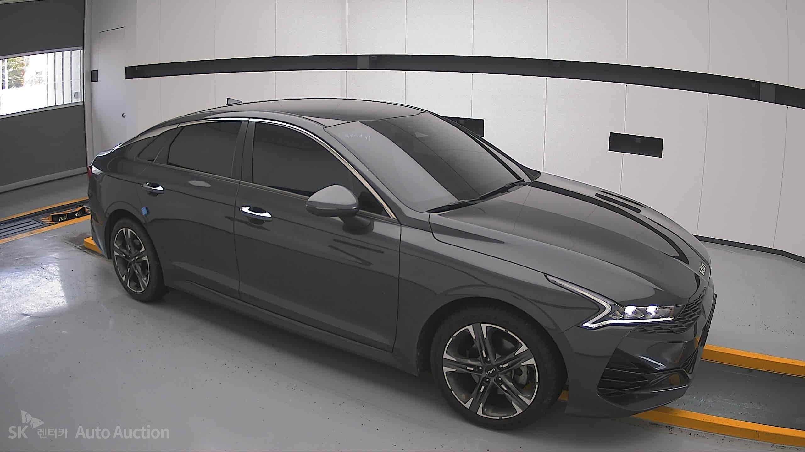 2022 - kia k5