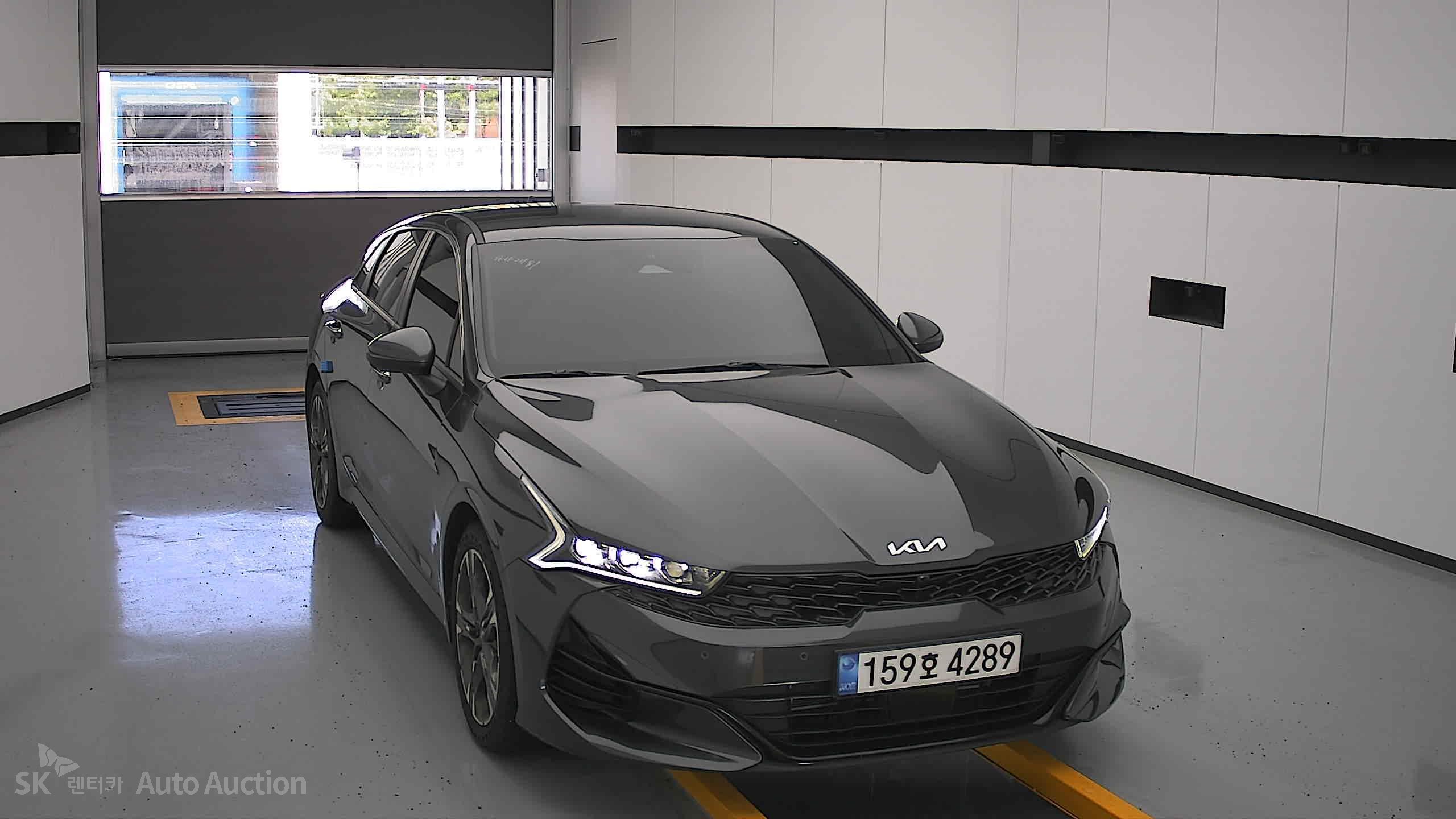 2022 - kia k5