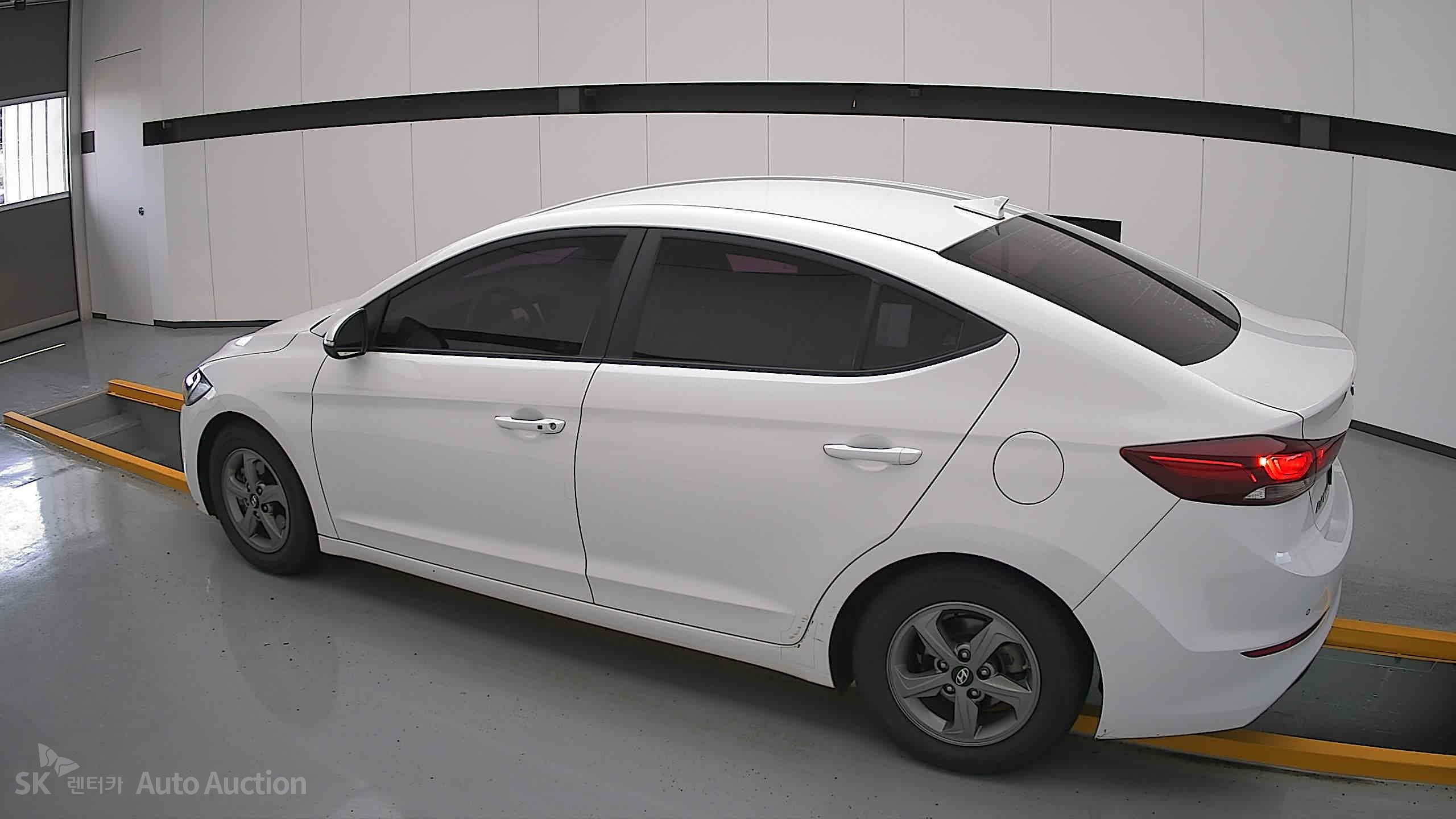 2016 - hyundai avante ad