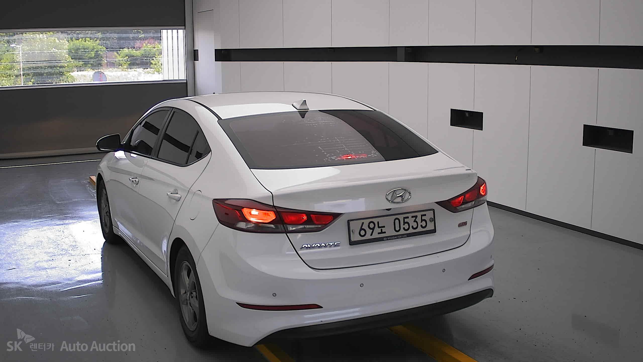 2016 - hyundai avante ad