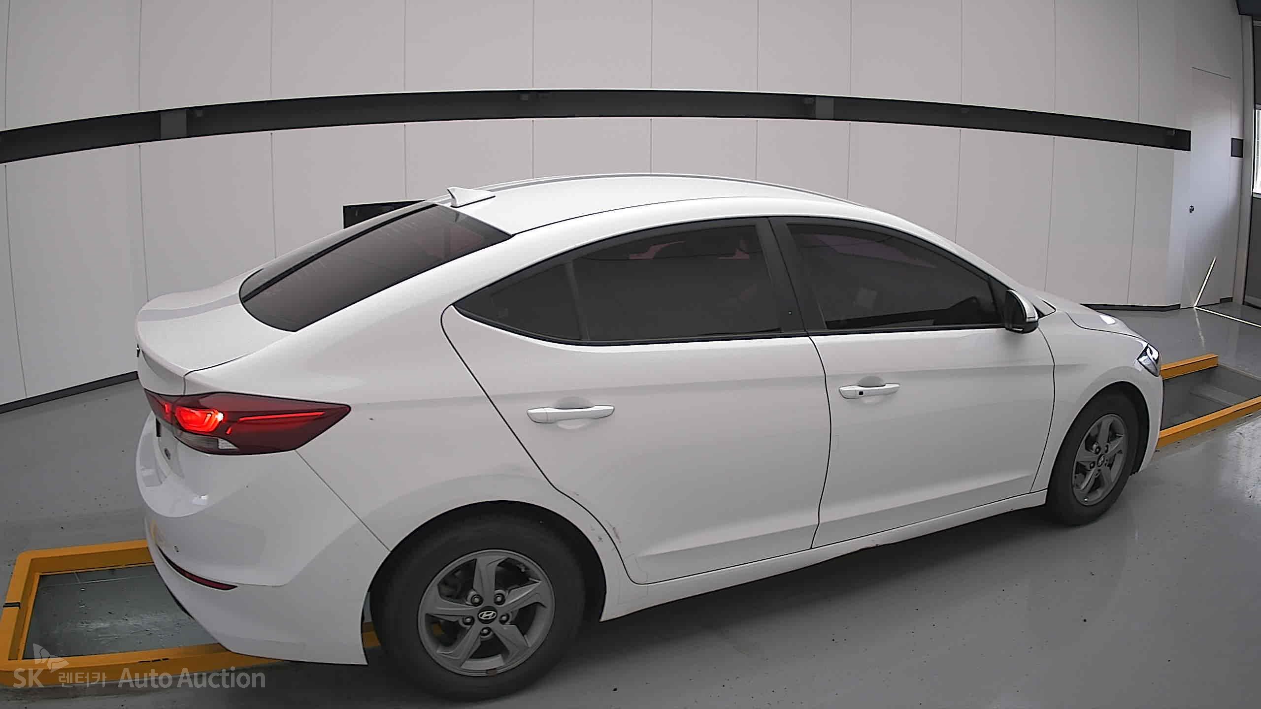 2016 - hyundai avante ad