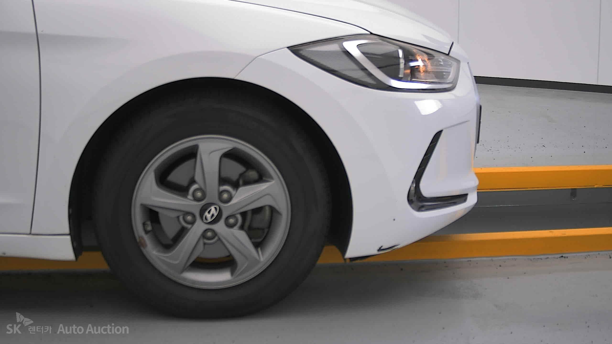 2016 - hyundai avante ad