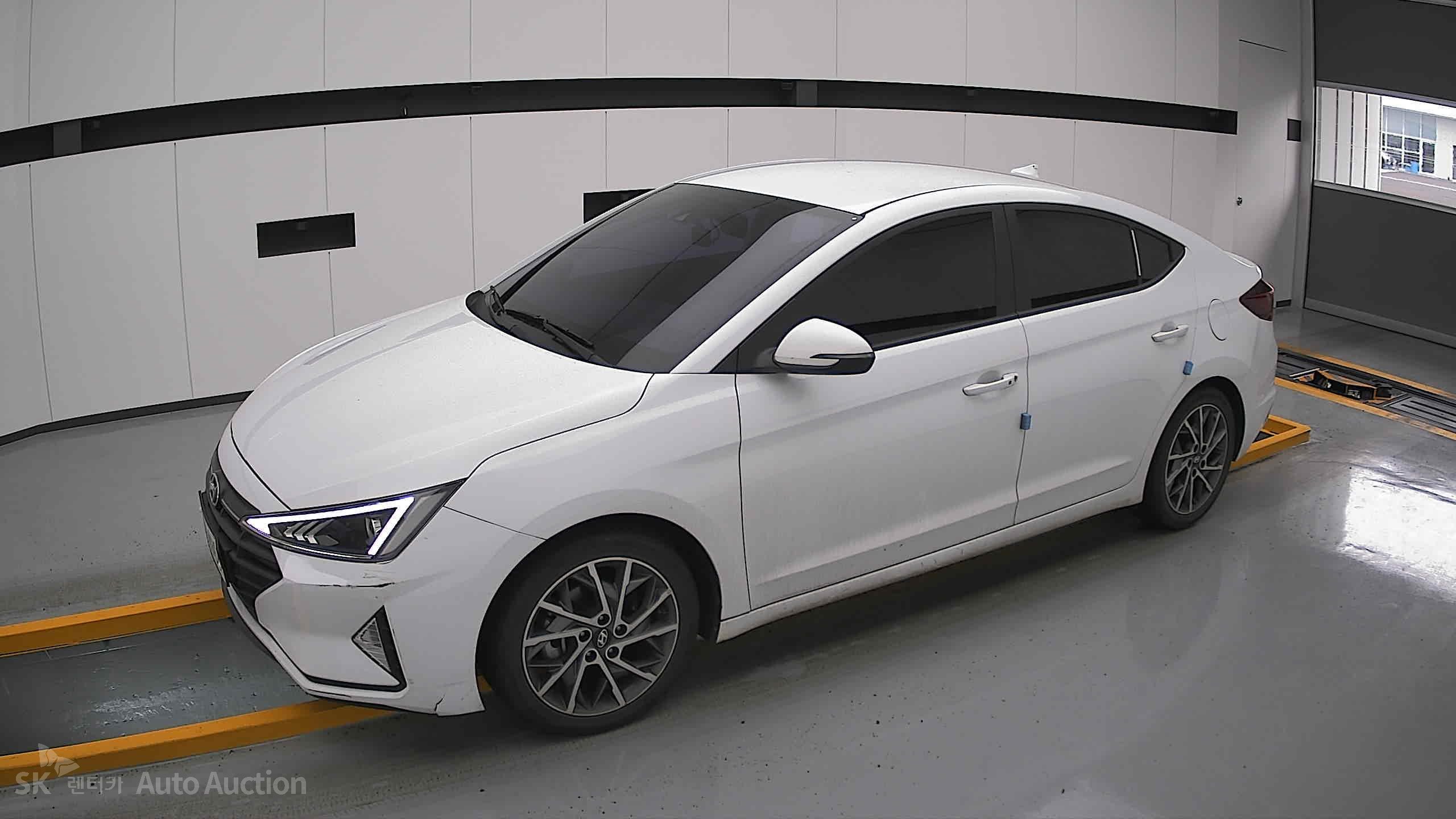 2019 - hyundai avante ad