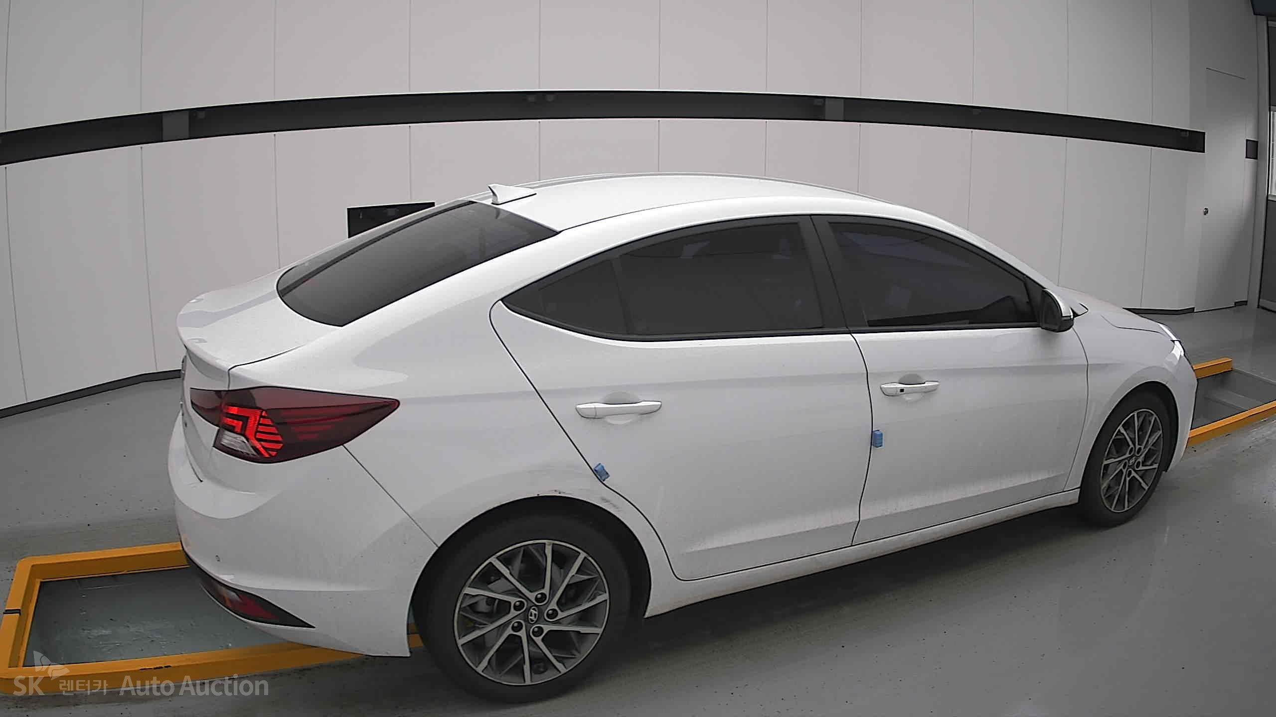 2019 - hyundai avante ad